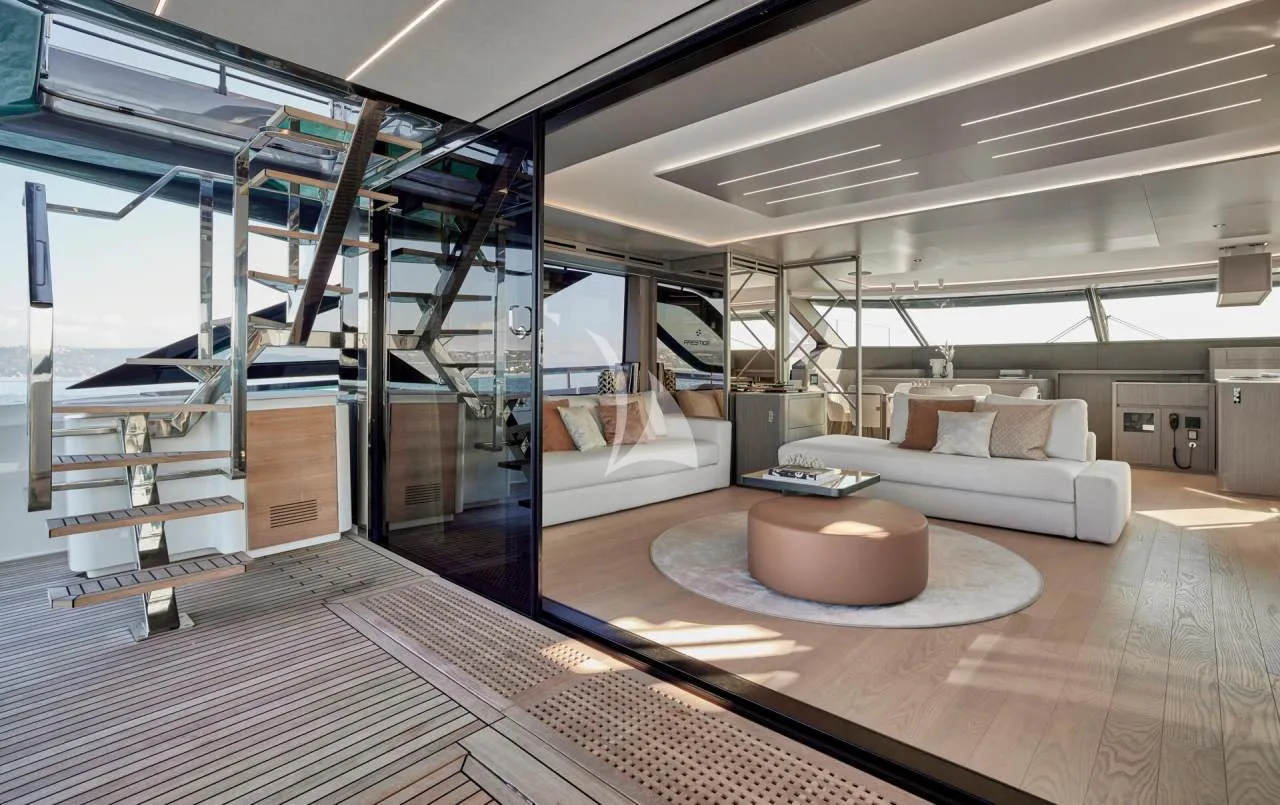 M8 EVO Charter Yacht