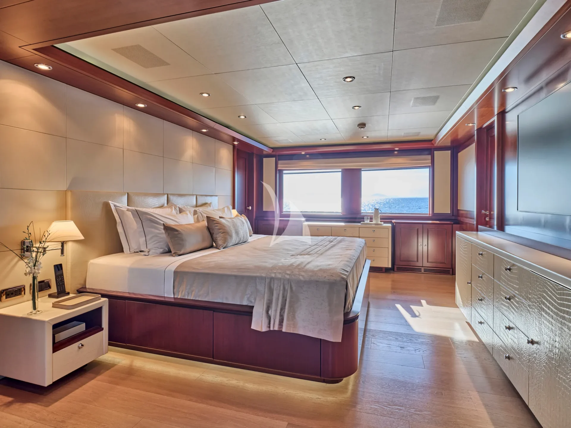 PALATIAL Charter Yacht