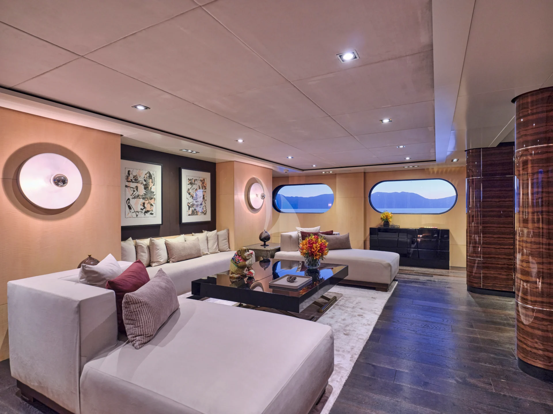 HIGHLANDER Charter Yacht