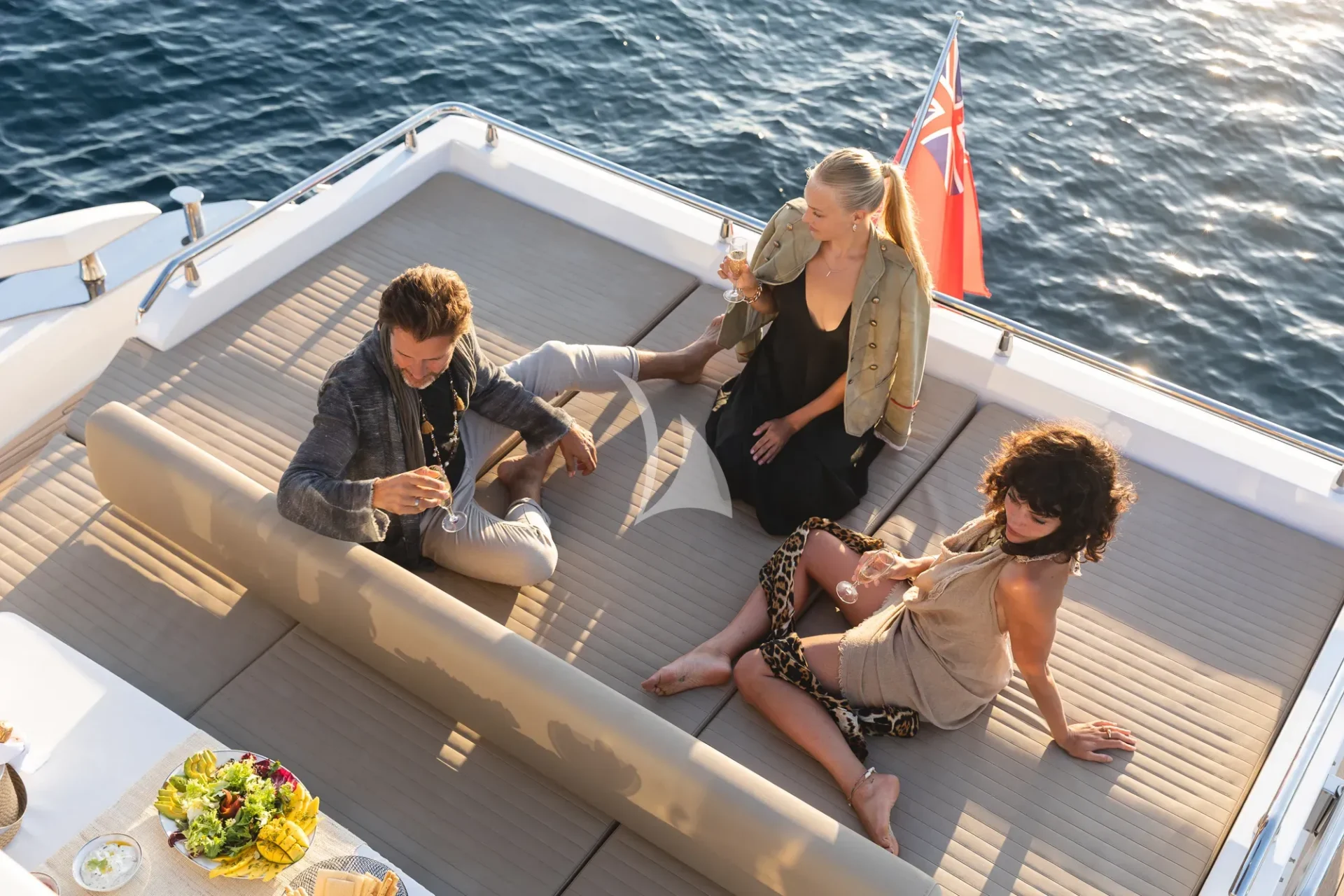 KOMODO Charter Yacht
