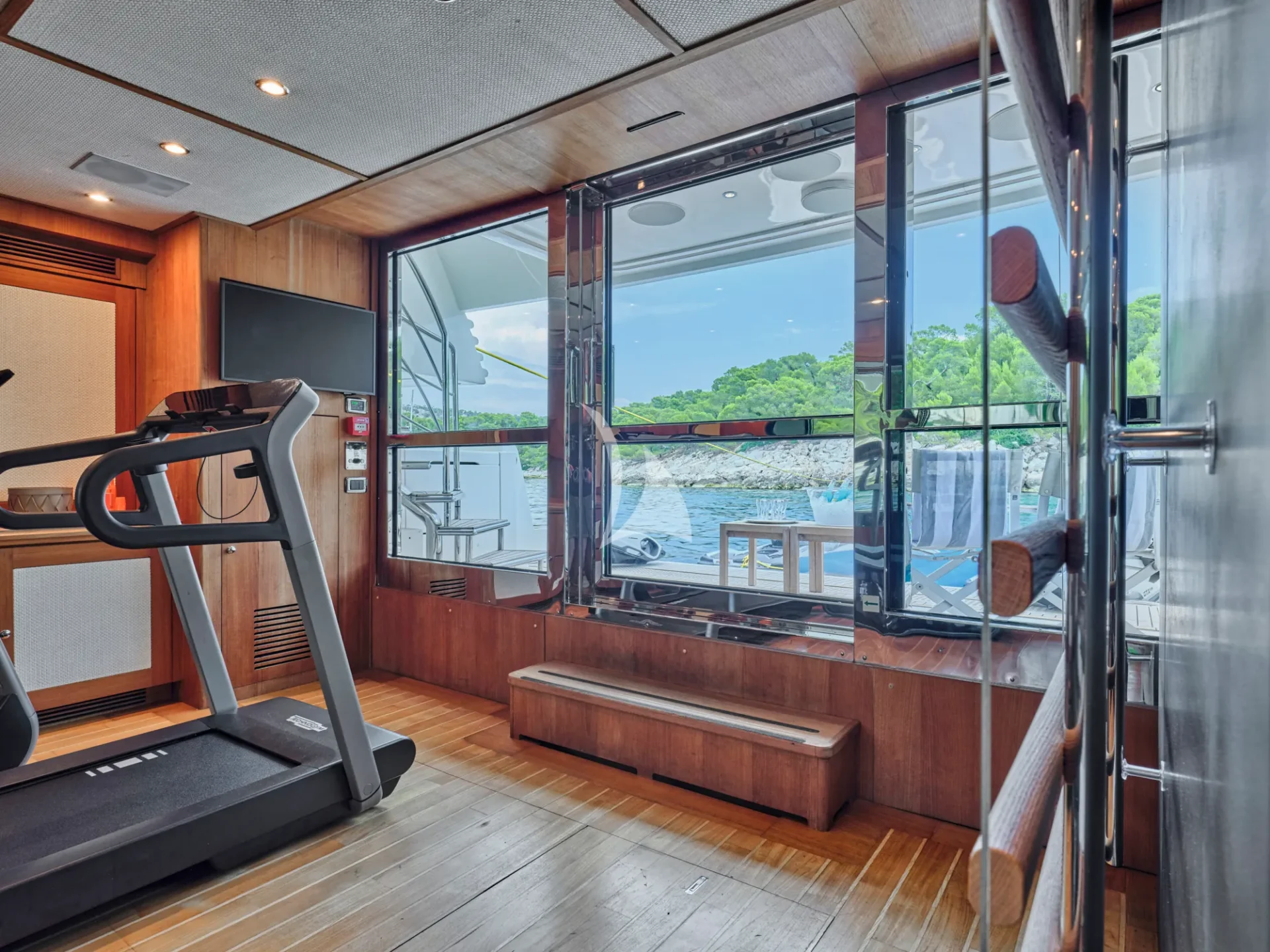 PALATIAL Charter Yacht