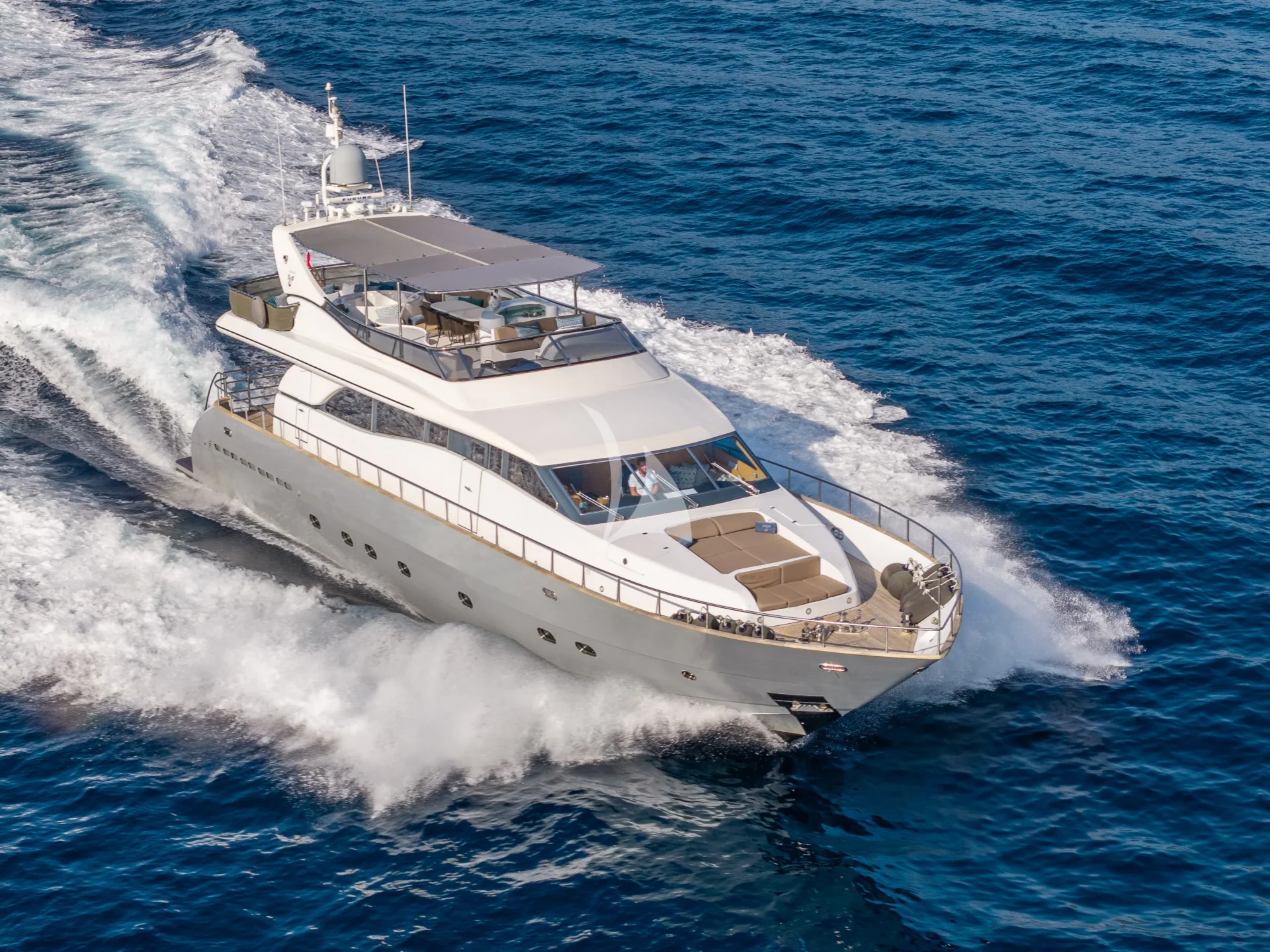 COCA VI Charter Yacht