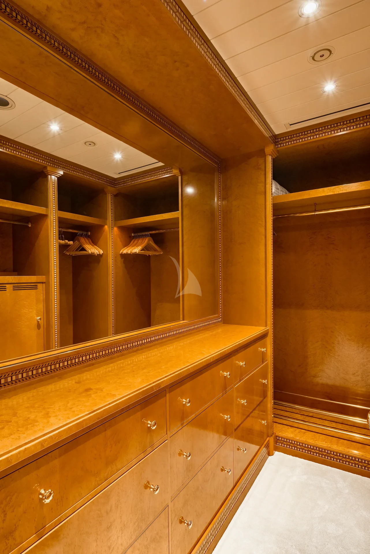 GRAND OCEAN Charter Yacht