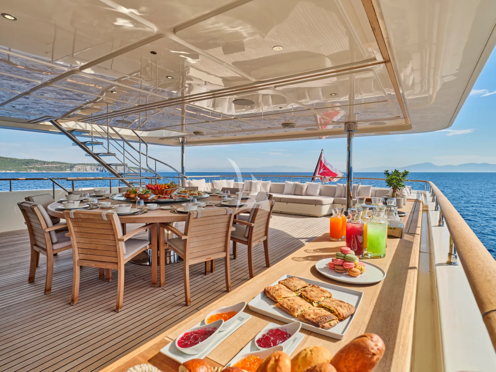 PALATIAL Charter Yacht