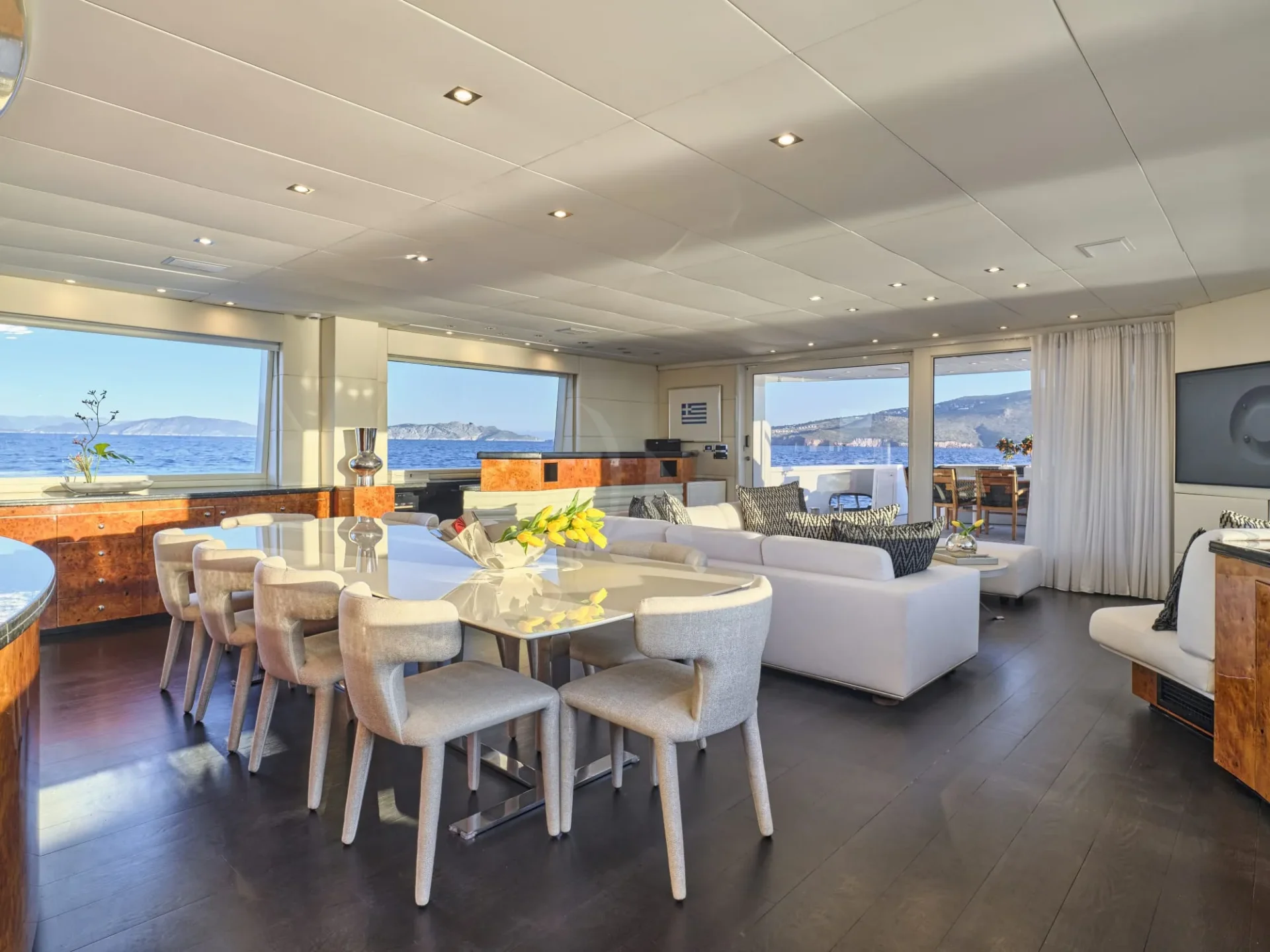BROOKLYN Charter Yacht