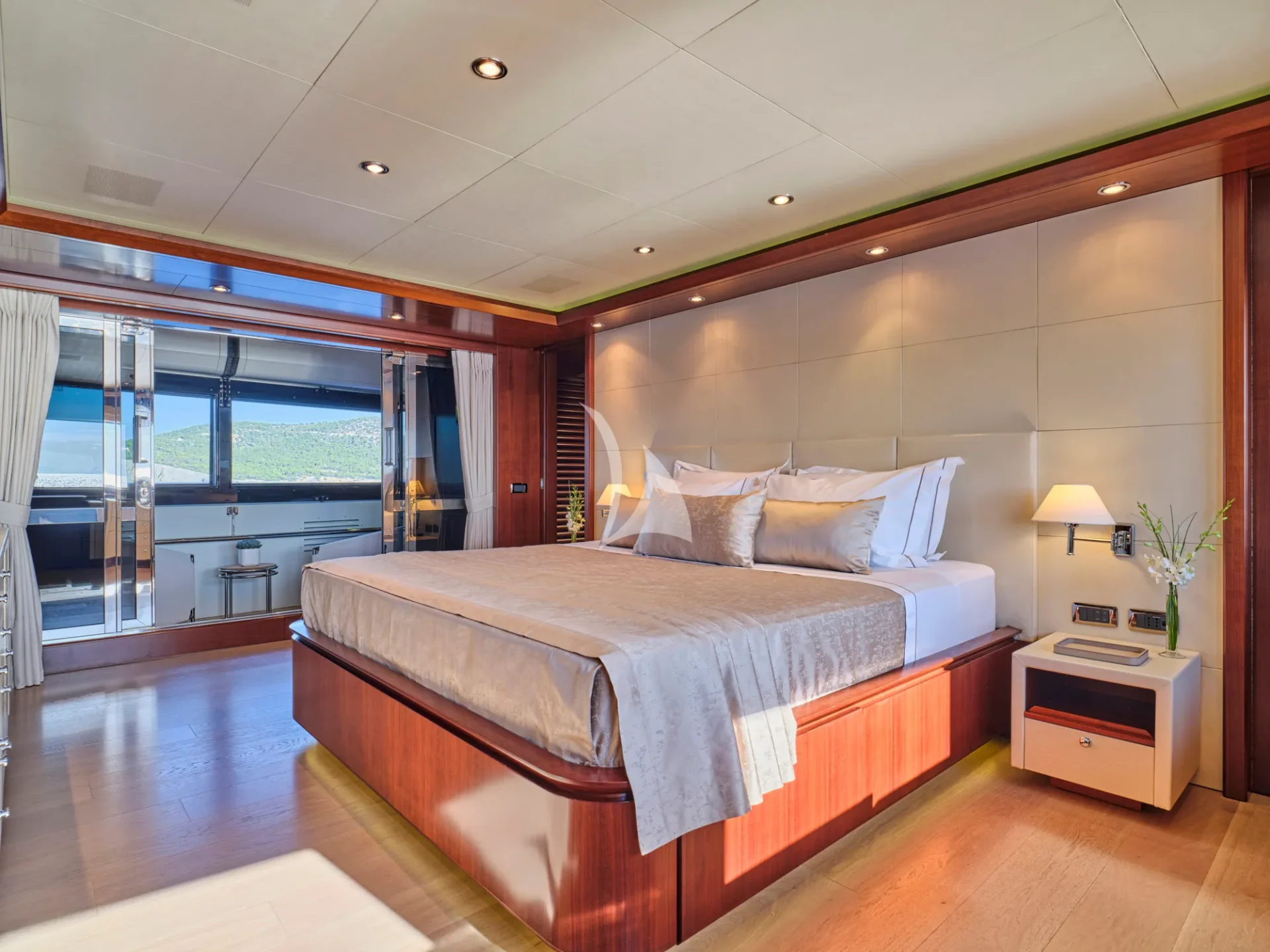 PALATIAL Charter Yacht