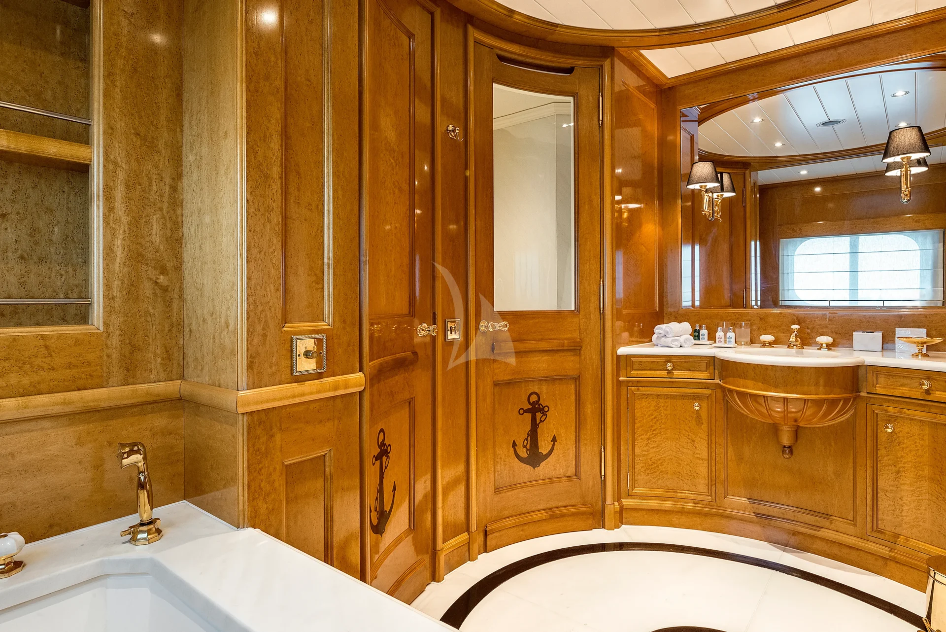GRAND OCEAN Charter Yacht