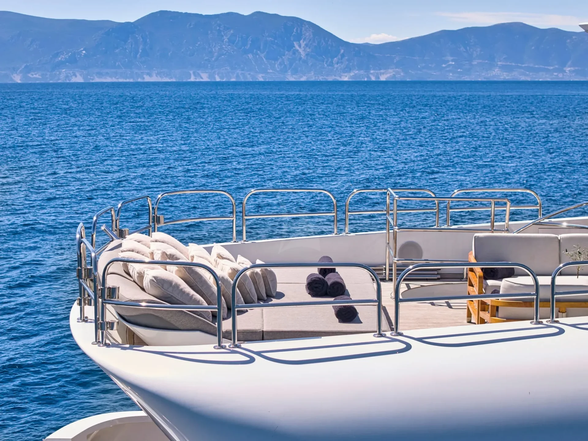 BROOKLYN Charter Yacht