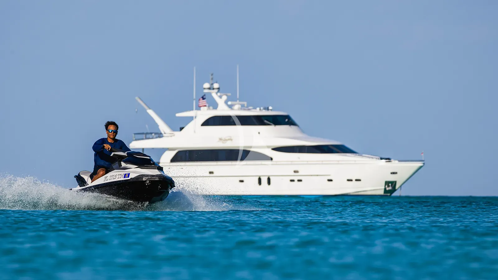 LEXINGTON Charter Yacht