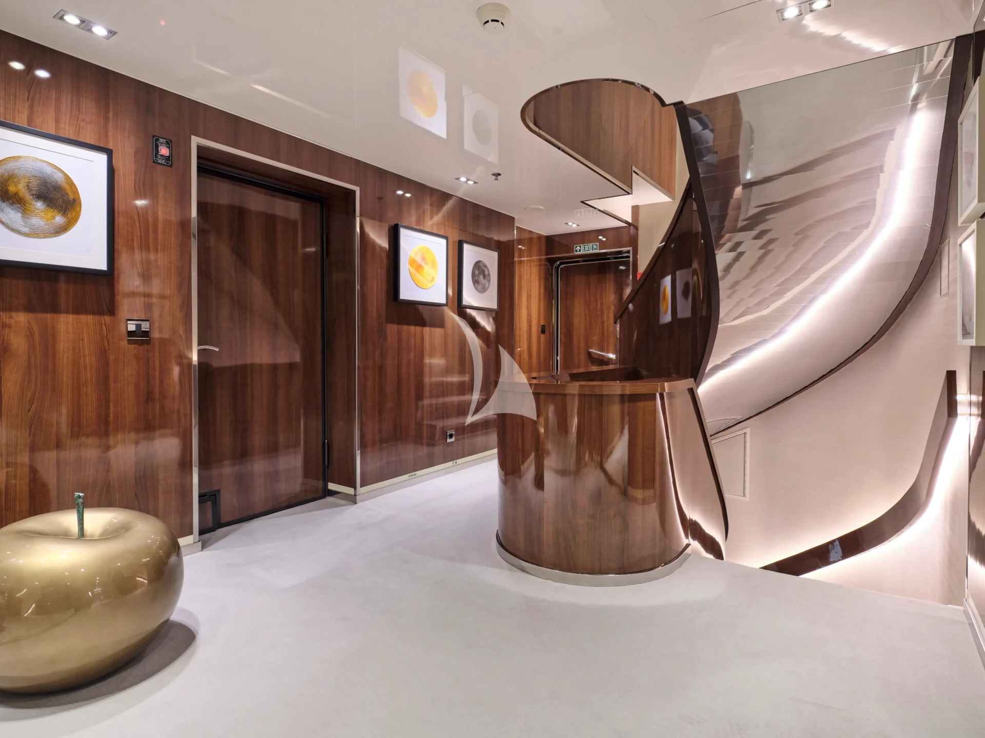 MARQUISE Charter Yacht