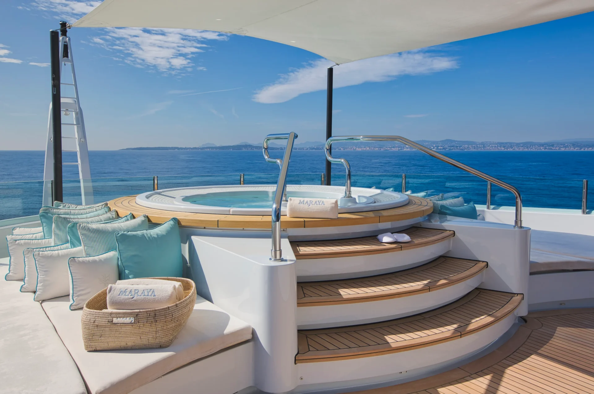 MARAYA Charter Yacht