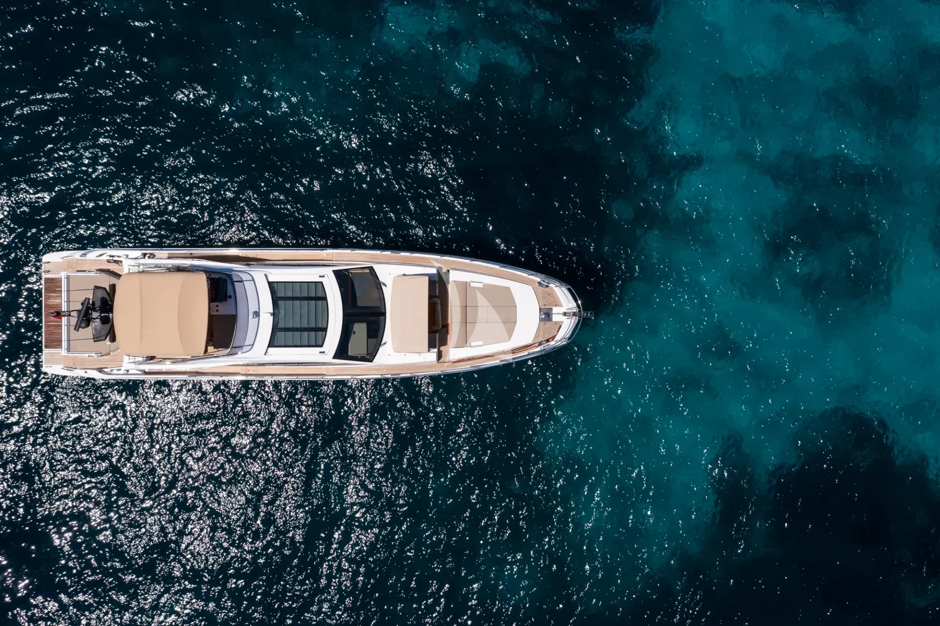 KOMODO Charter Yacht