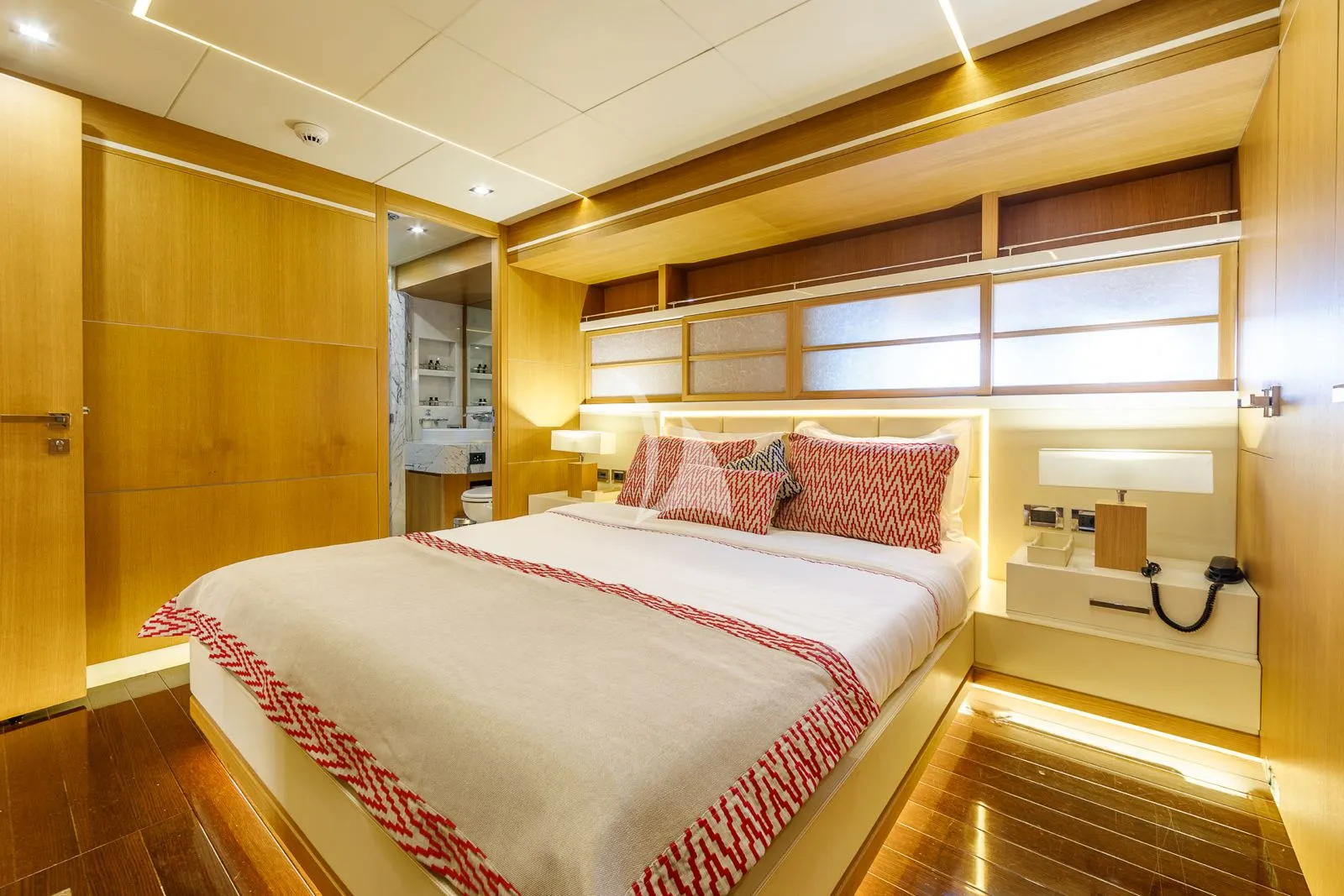 ZELDA Charter Yacht