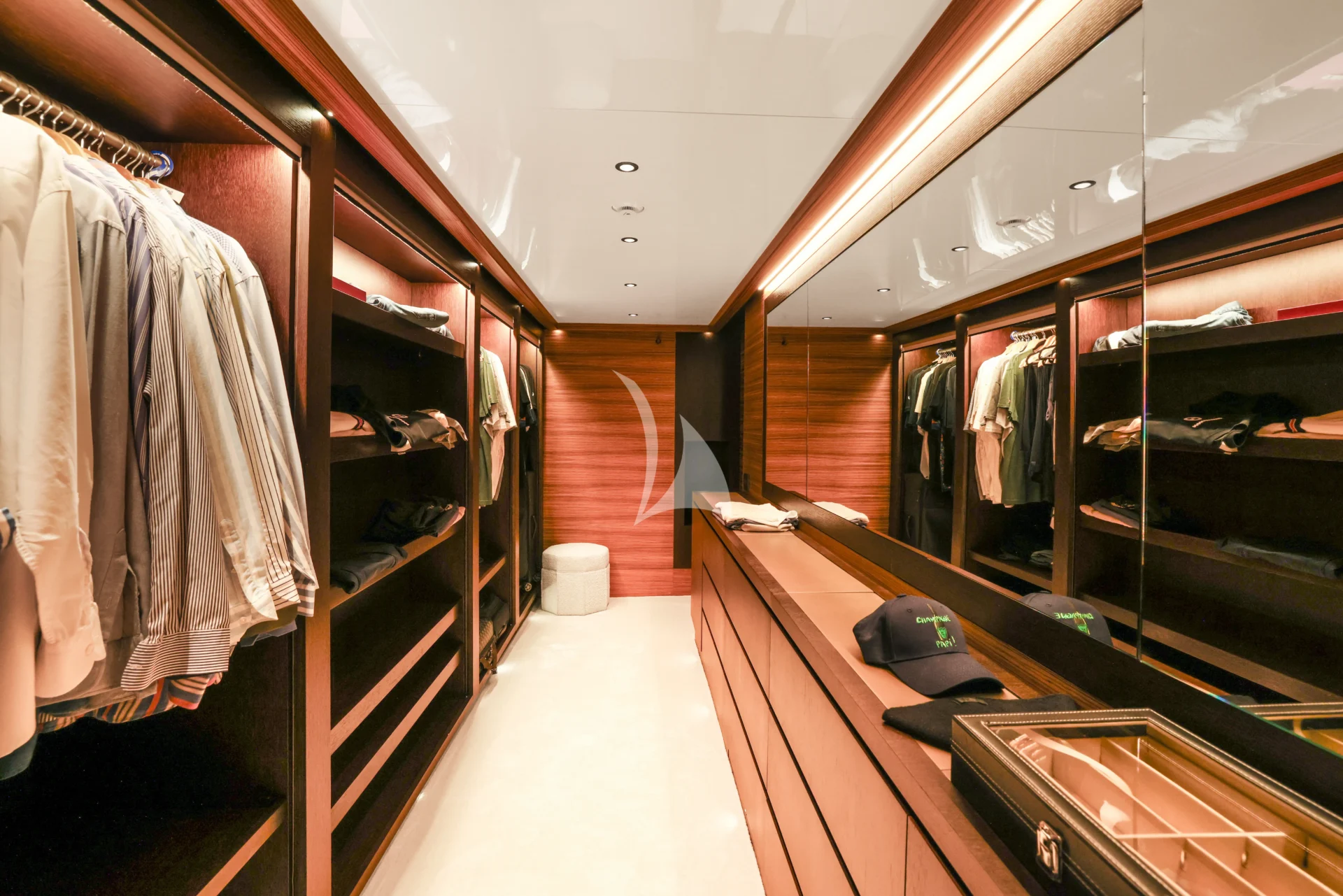MAGNA GRECIA Charter Yacht