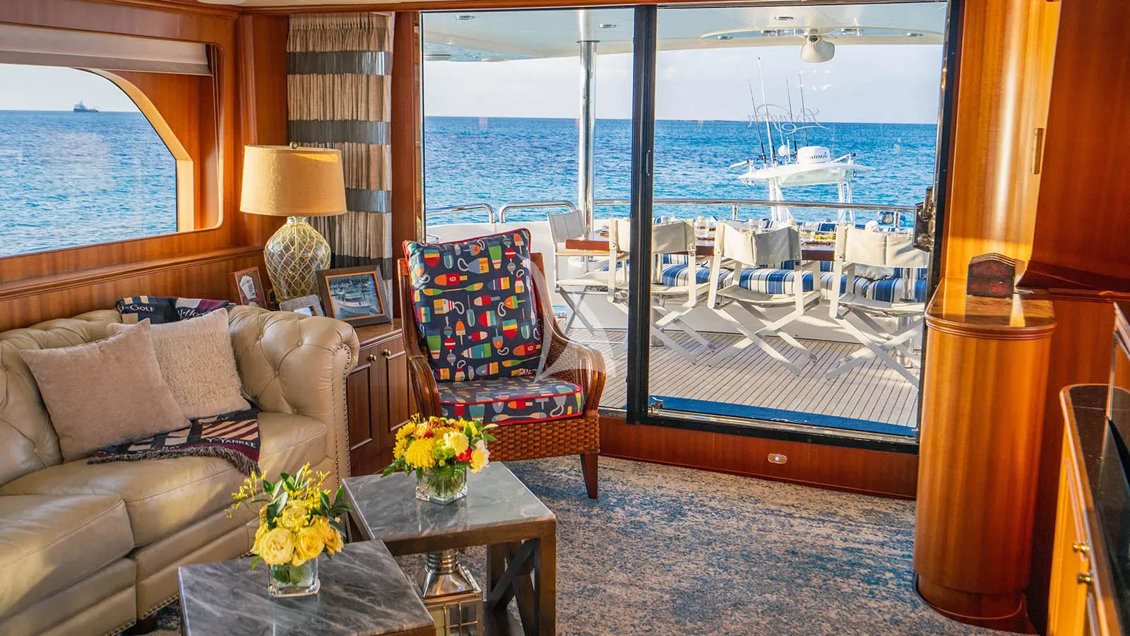 LEXINGTON Charter Yacht