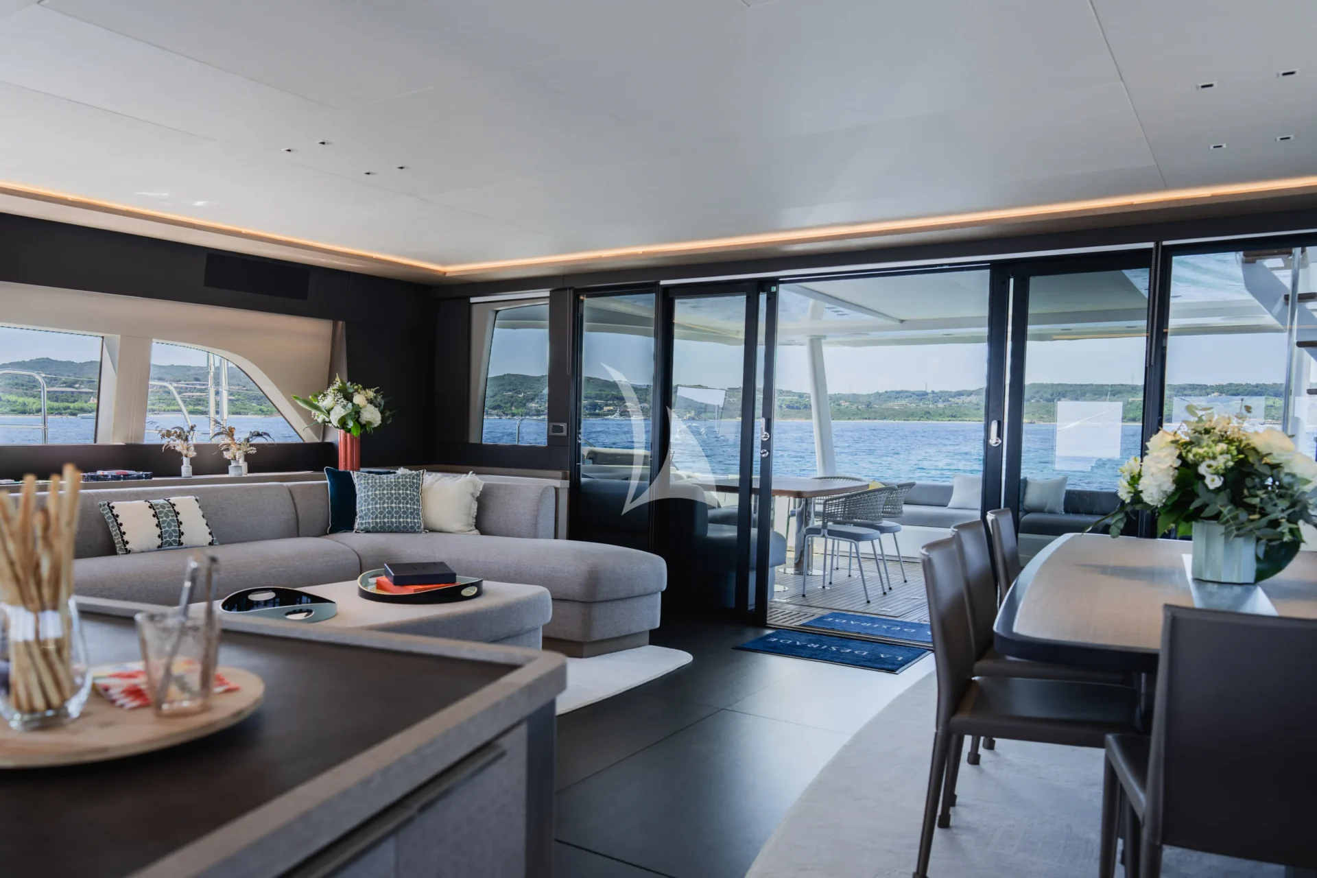 LA DESIRADE Charter Yacht