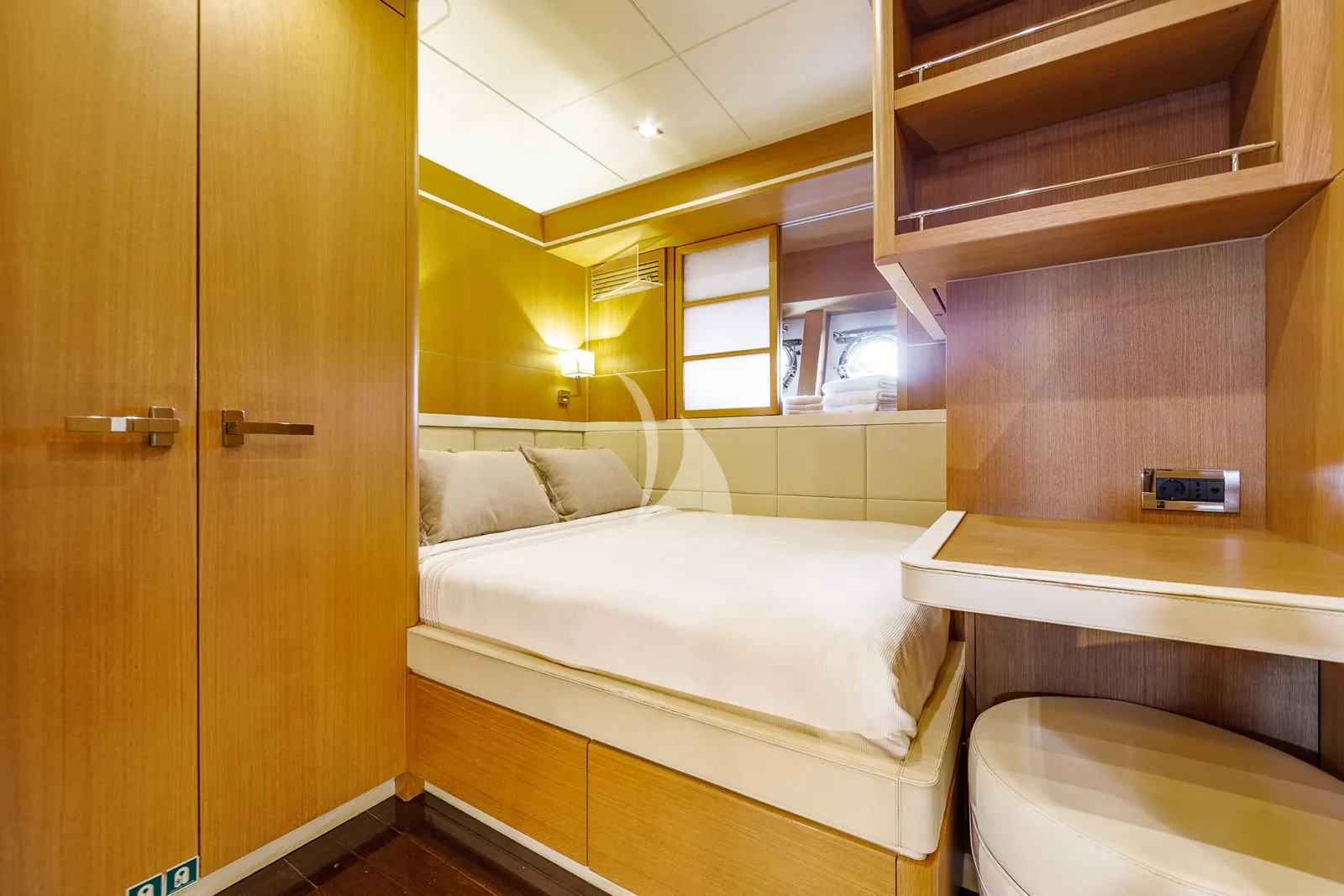 ZELDA Charter Yacht