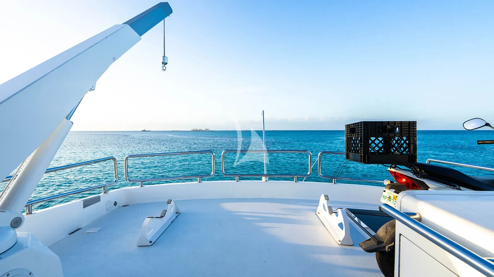 LEXINGTON Charter Yacht