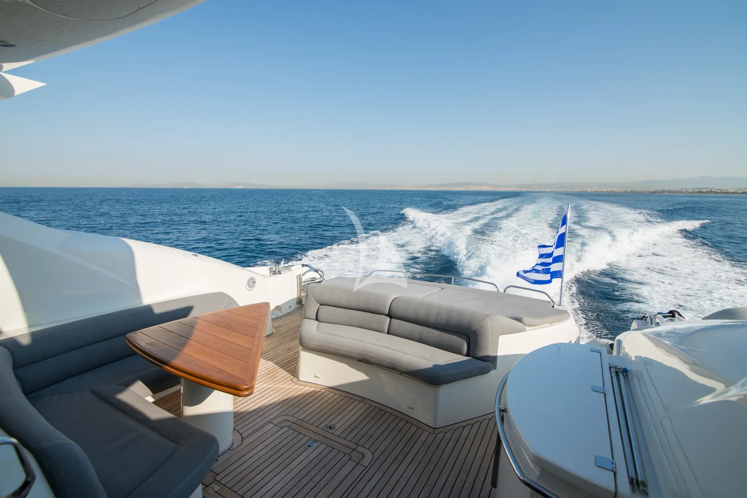 ELENTARI Charter Yacht