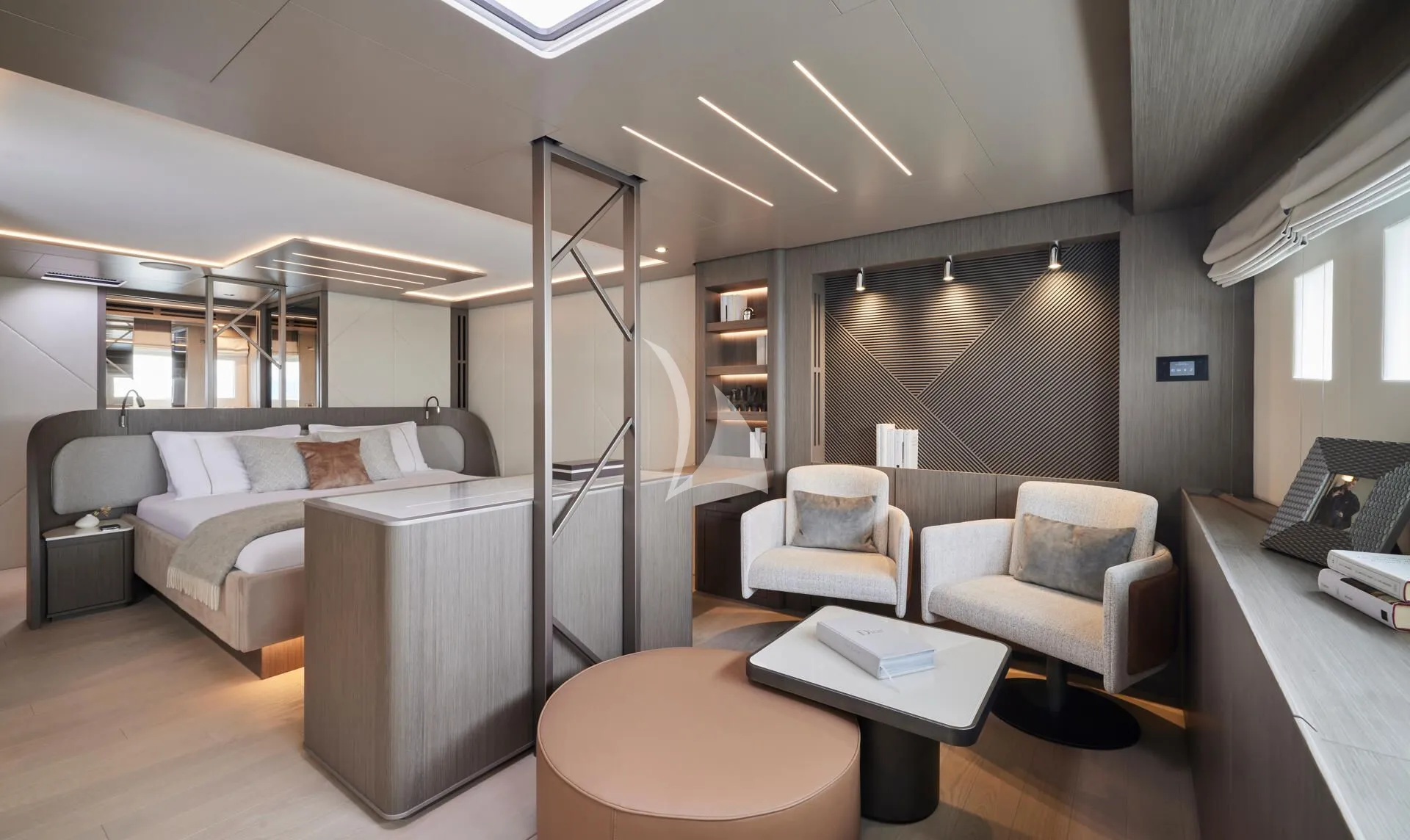 M8 EVO Charter Yacht