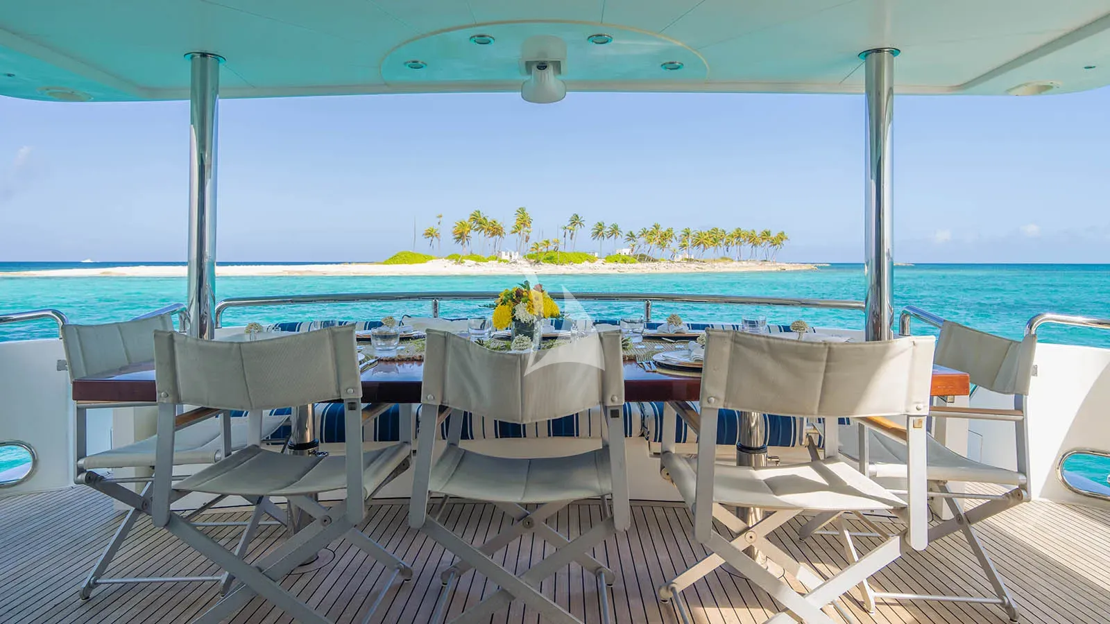 LEXINGTON Charter Yacht