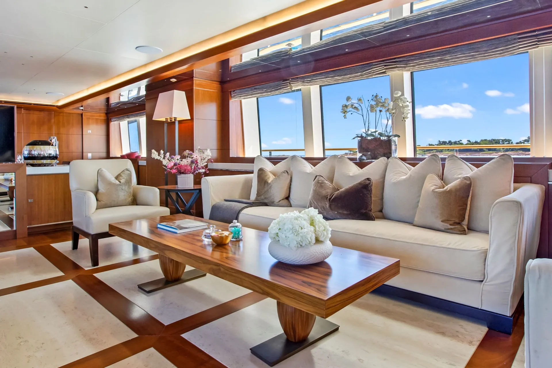 MARAYA Charter Yacht