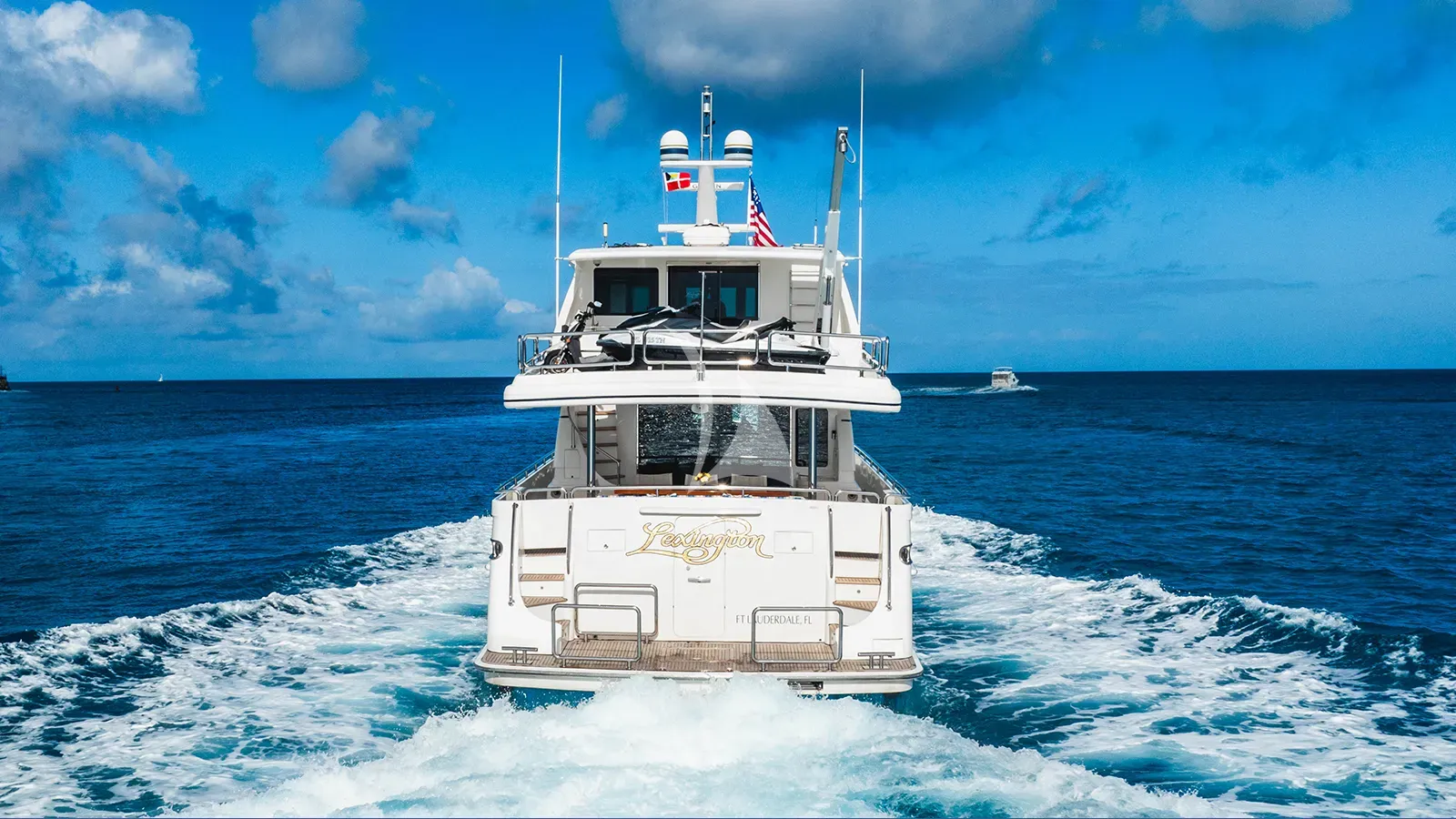 LEXINGTON Charter Yacht