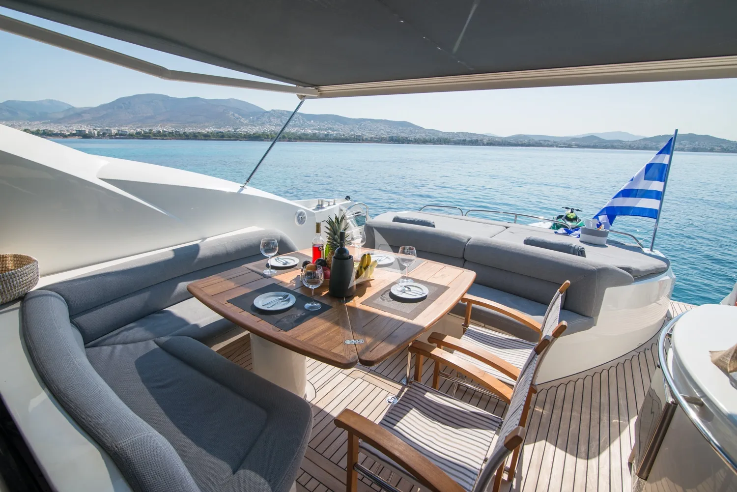ELENTARI Charter Yacht