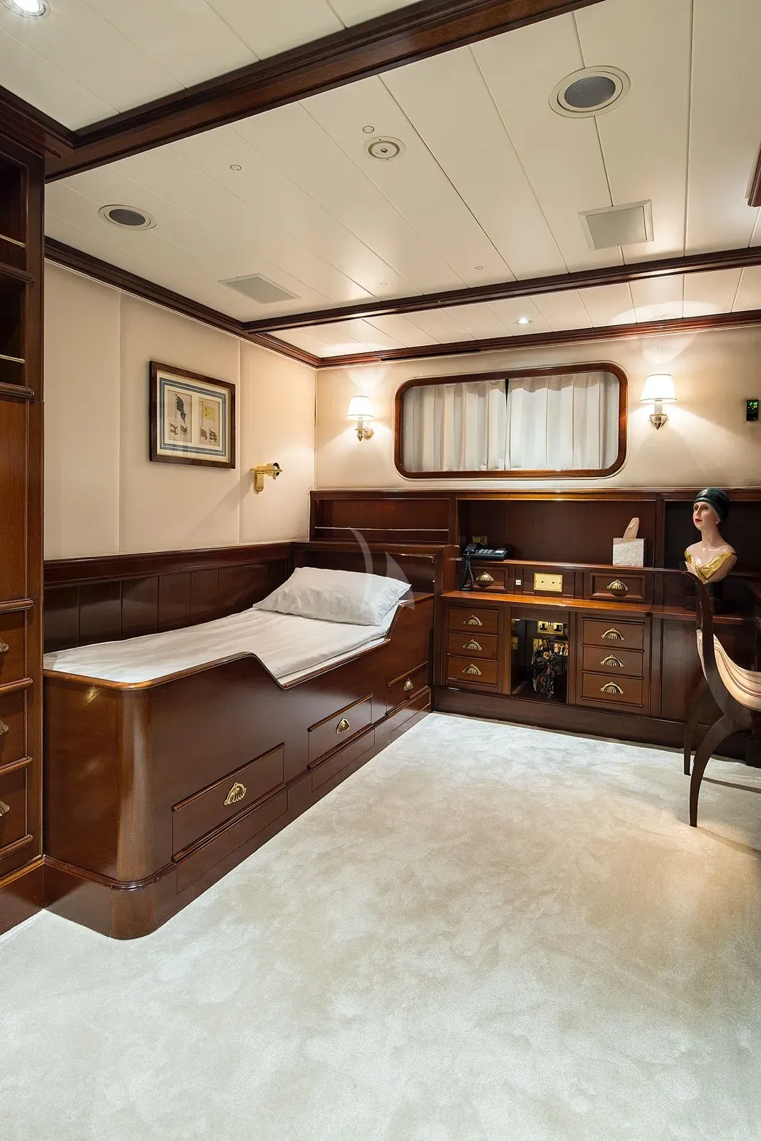 GRAND OCEAN Charter Yacht