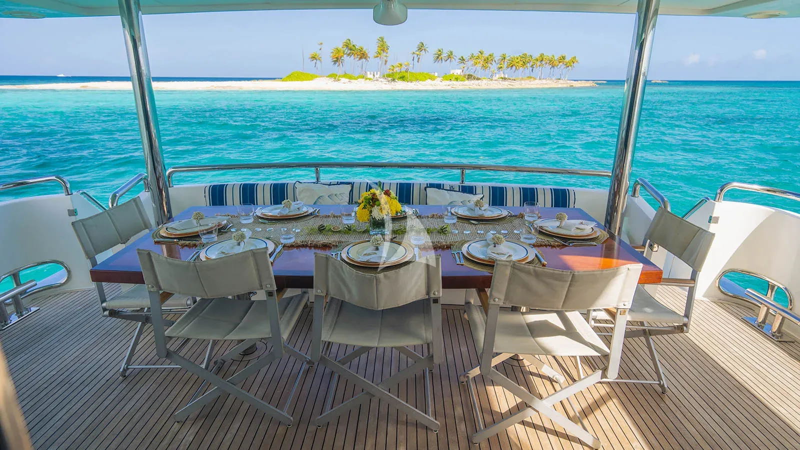 LEXINGTON Charter Yacht