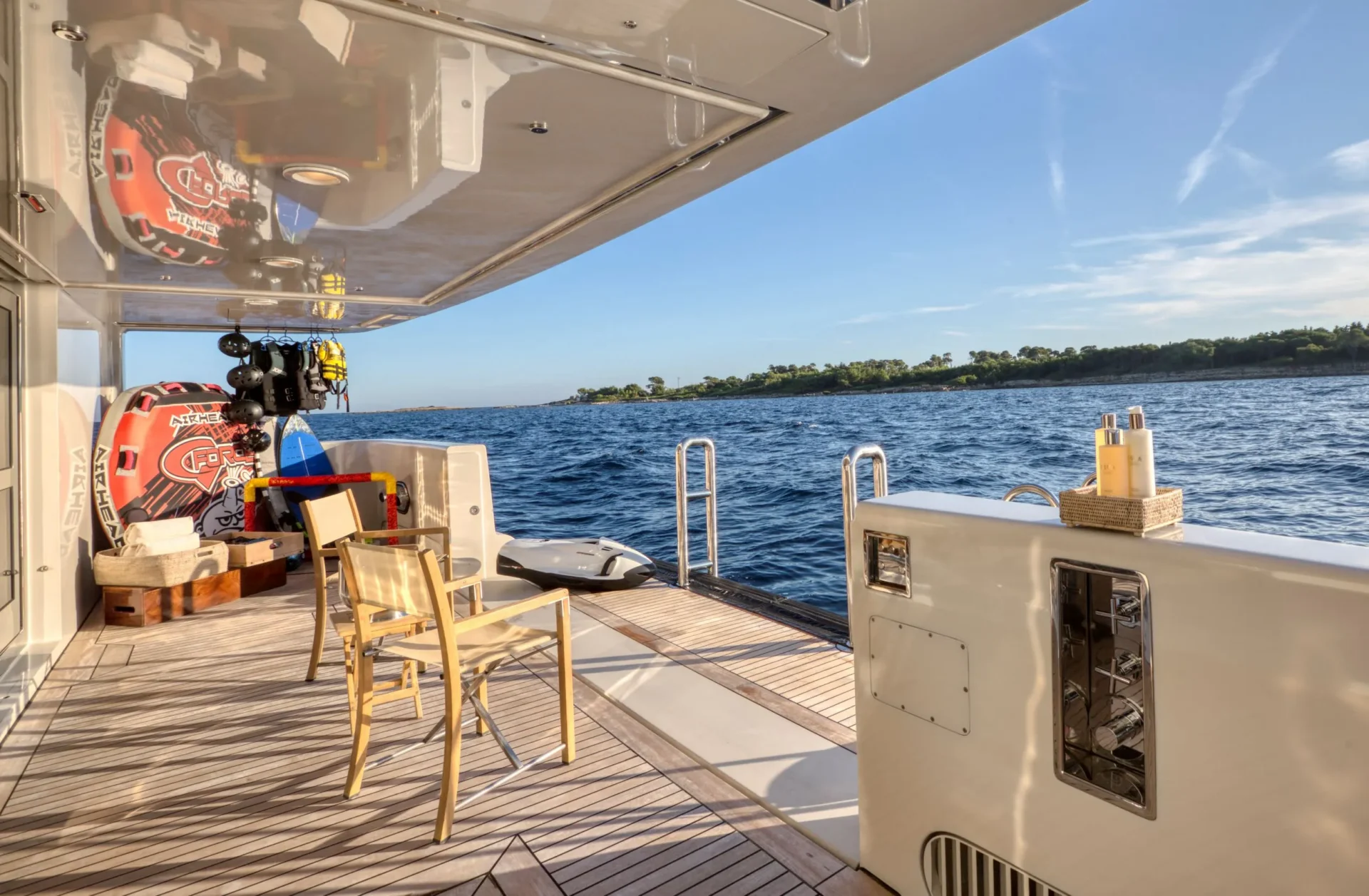 MARAYA Charter Yacht