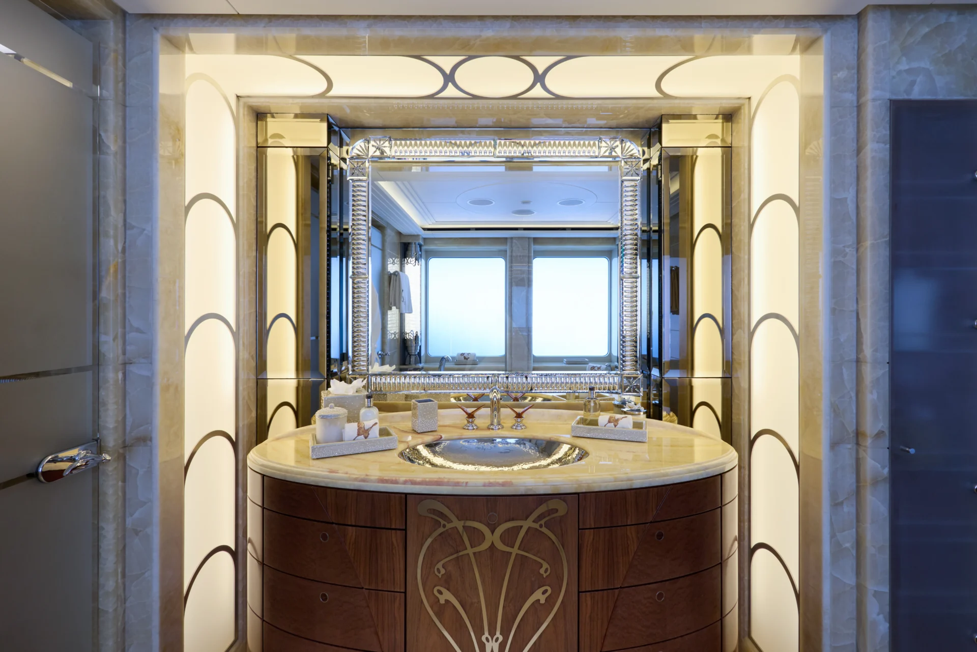 AMARYLLIS Charter Yacht