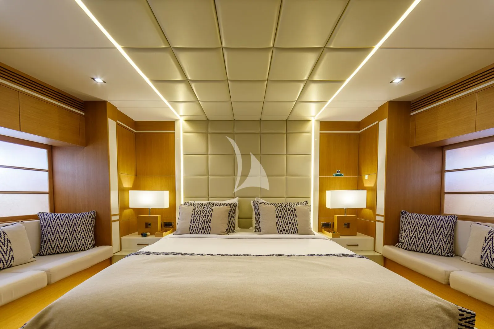 ZELDA Charter Yacht