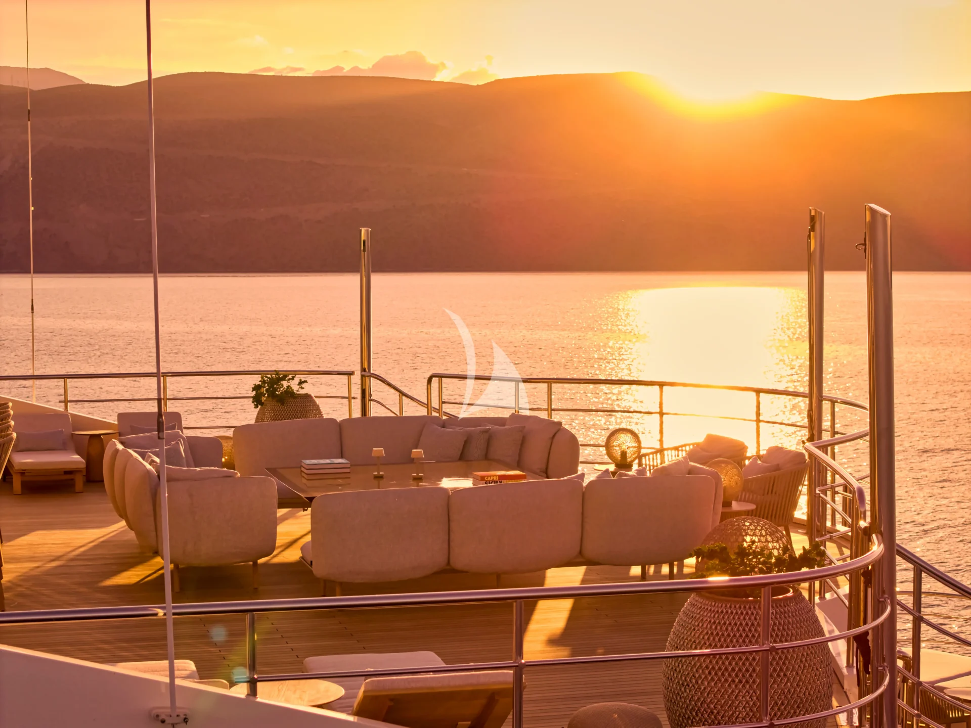 MARQUISE Charter Yacht