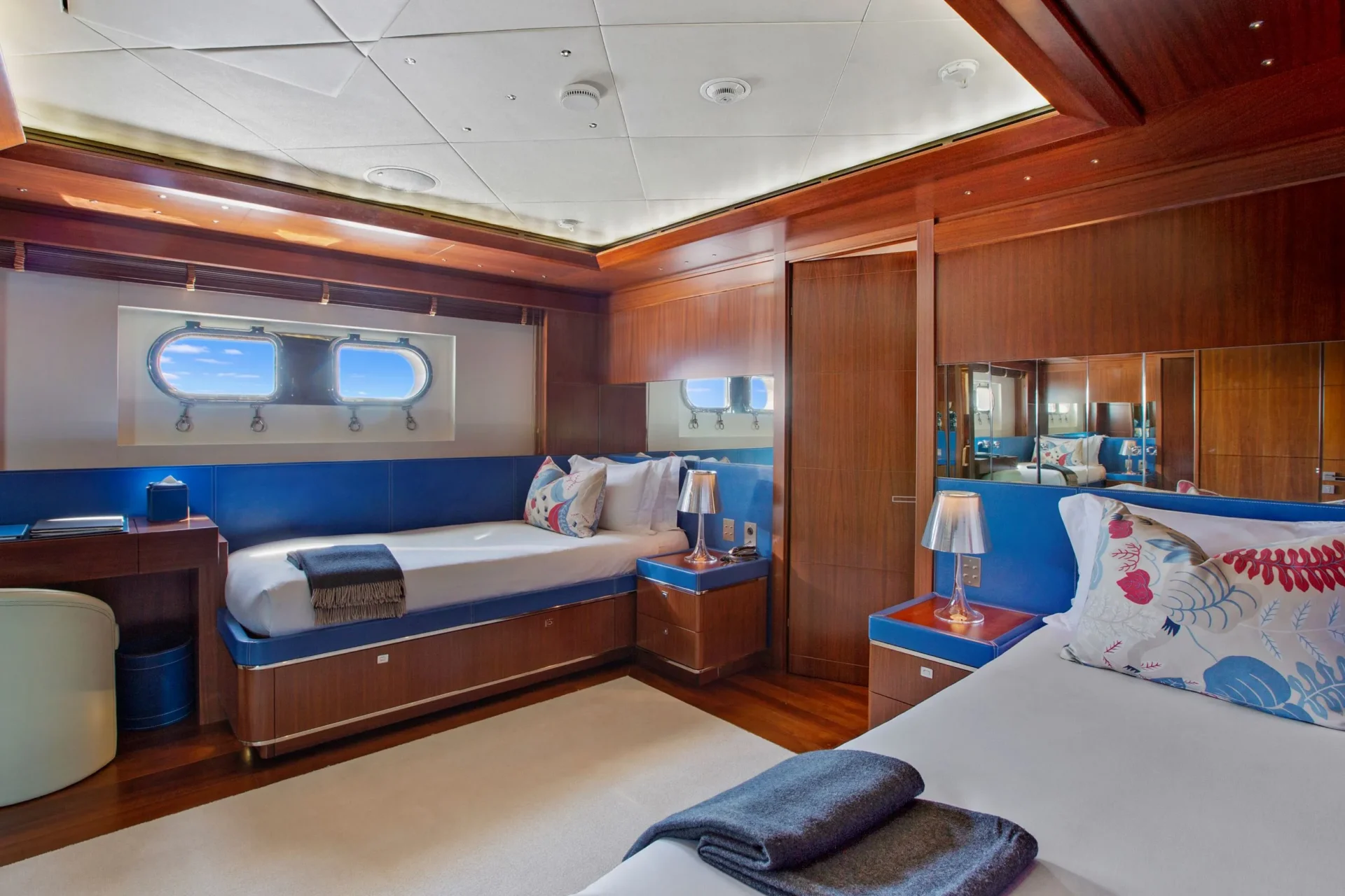 MARAYA Charter Yacht