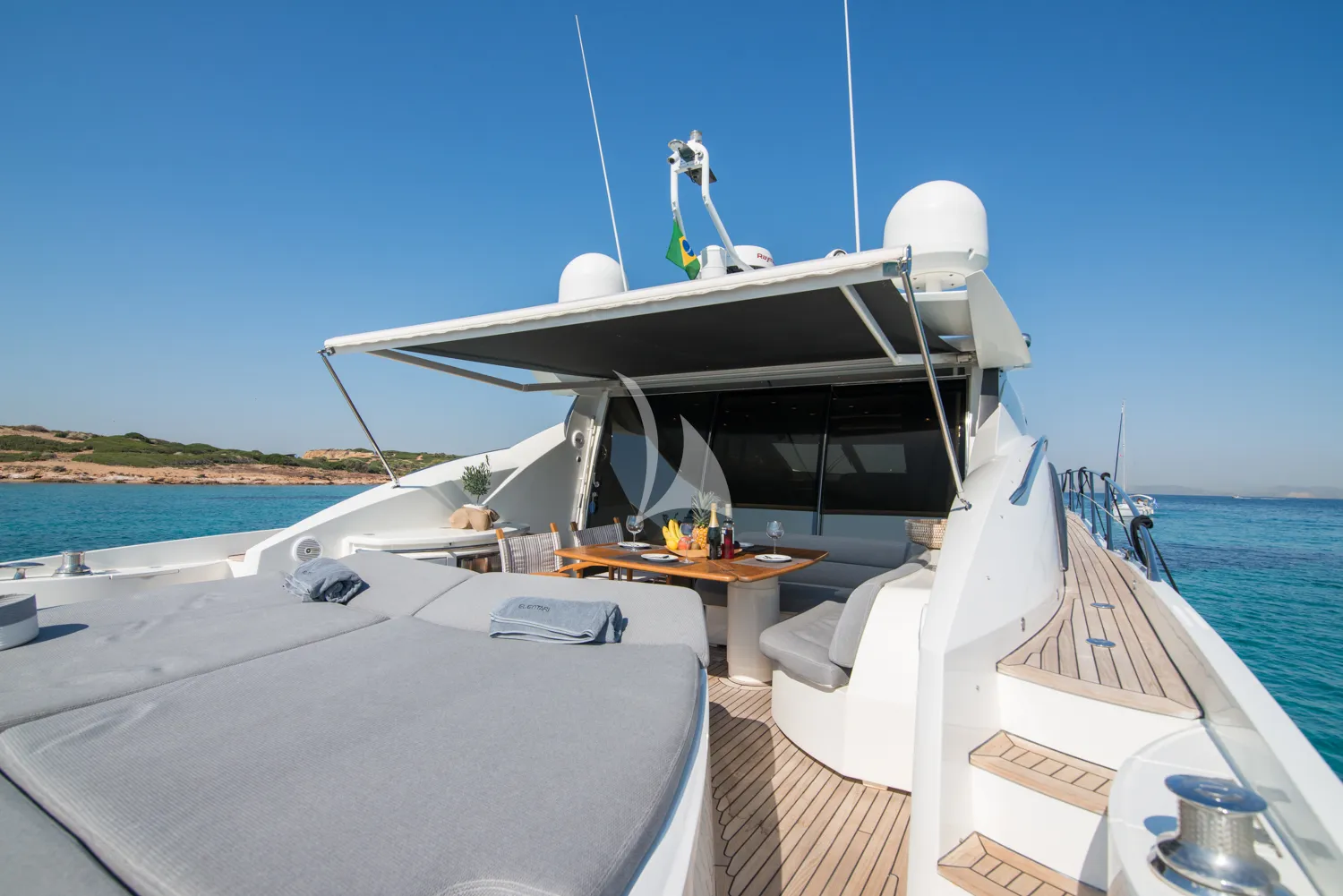 ELENTARI Charter Yacht