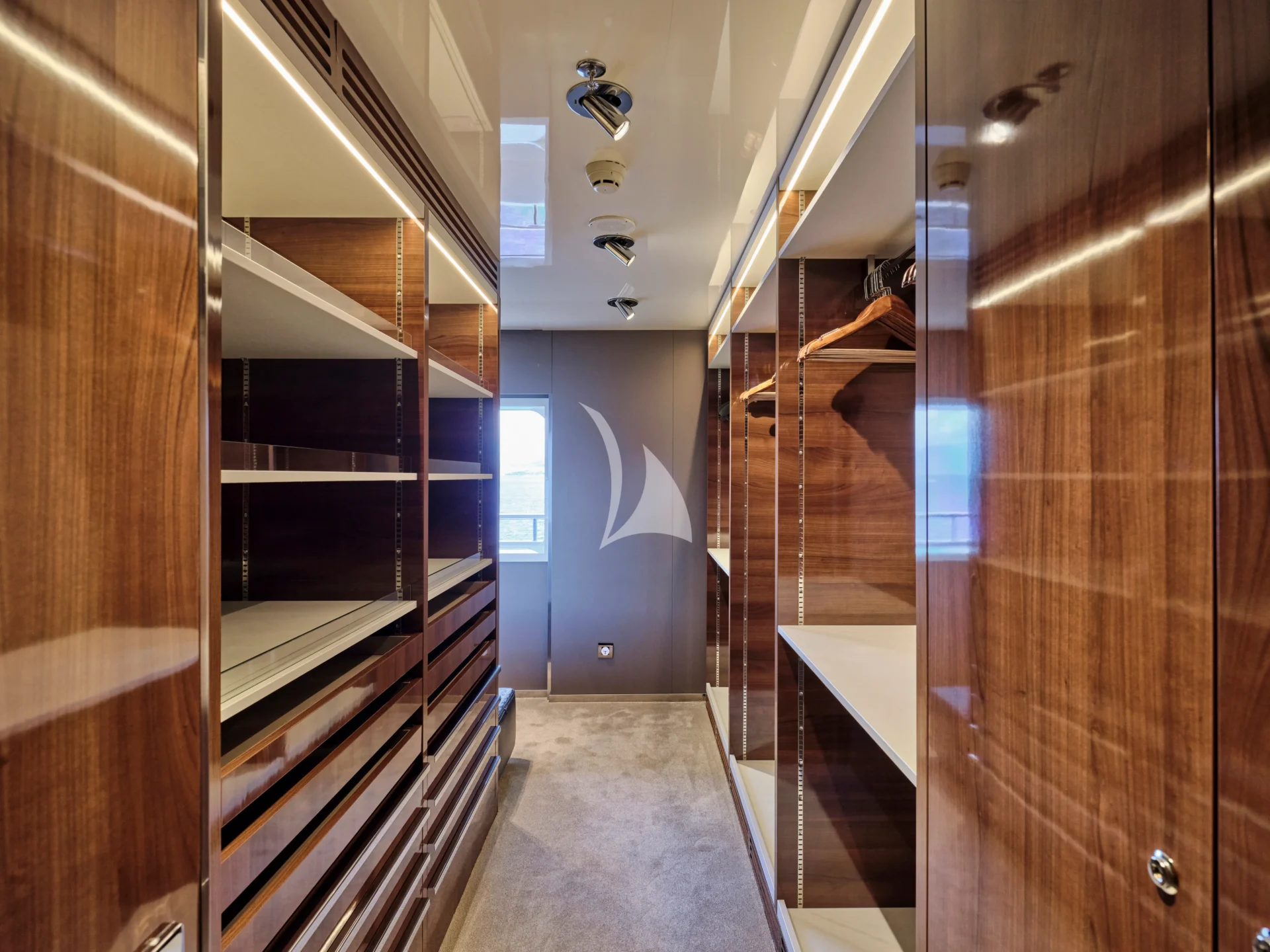 MARQUISE Charter Yacht