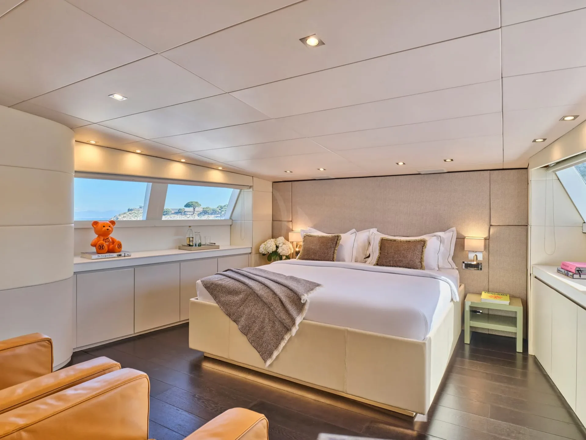 BROOKLYN Charter Yacht