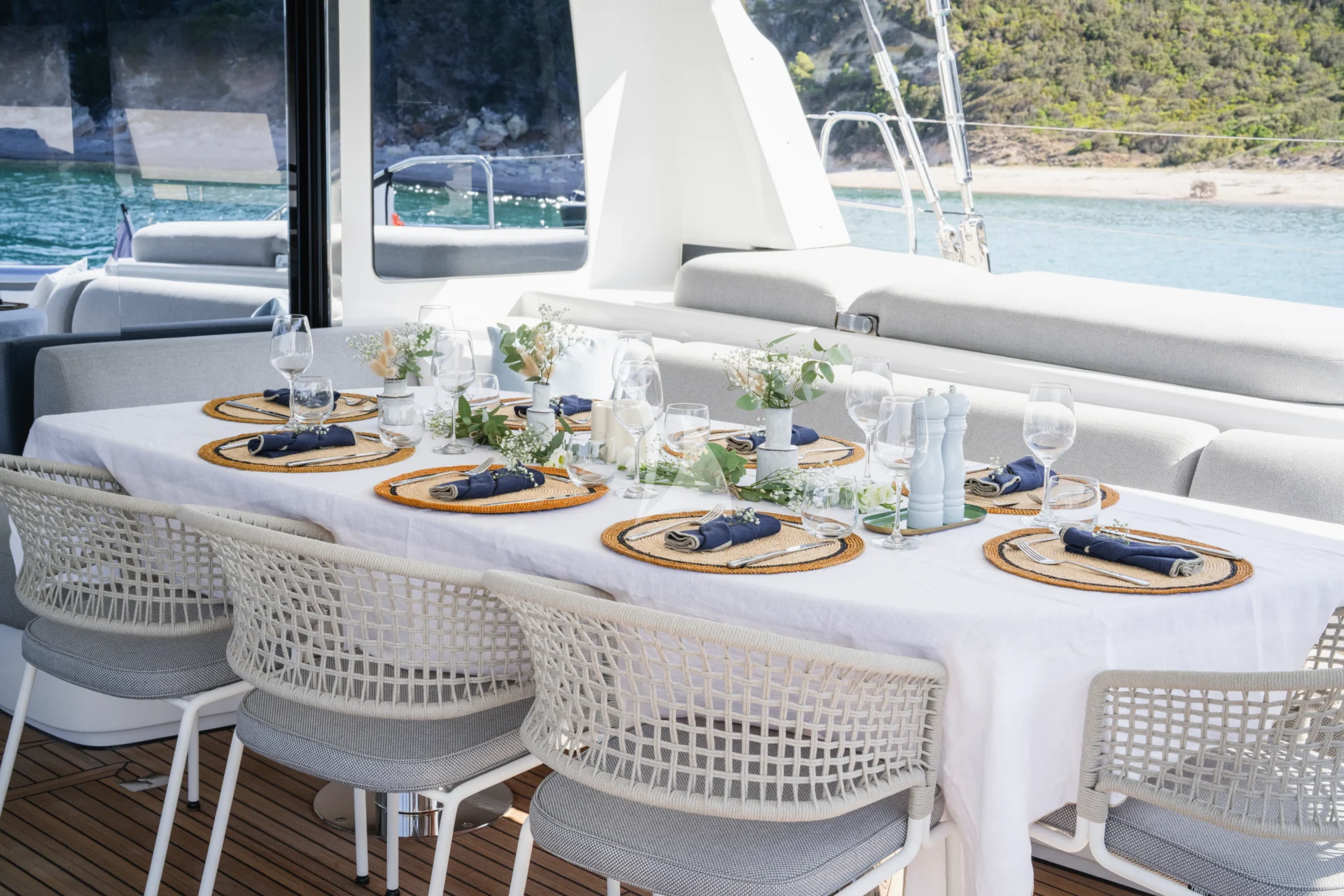 LA DESIRADE Charter Yacht
