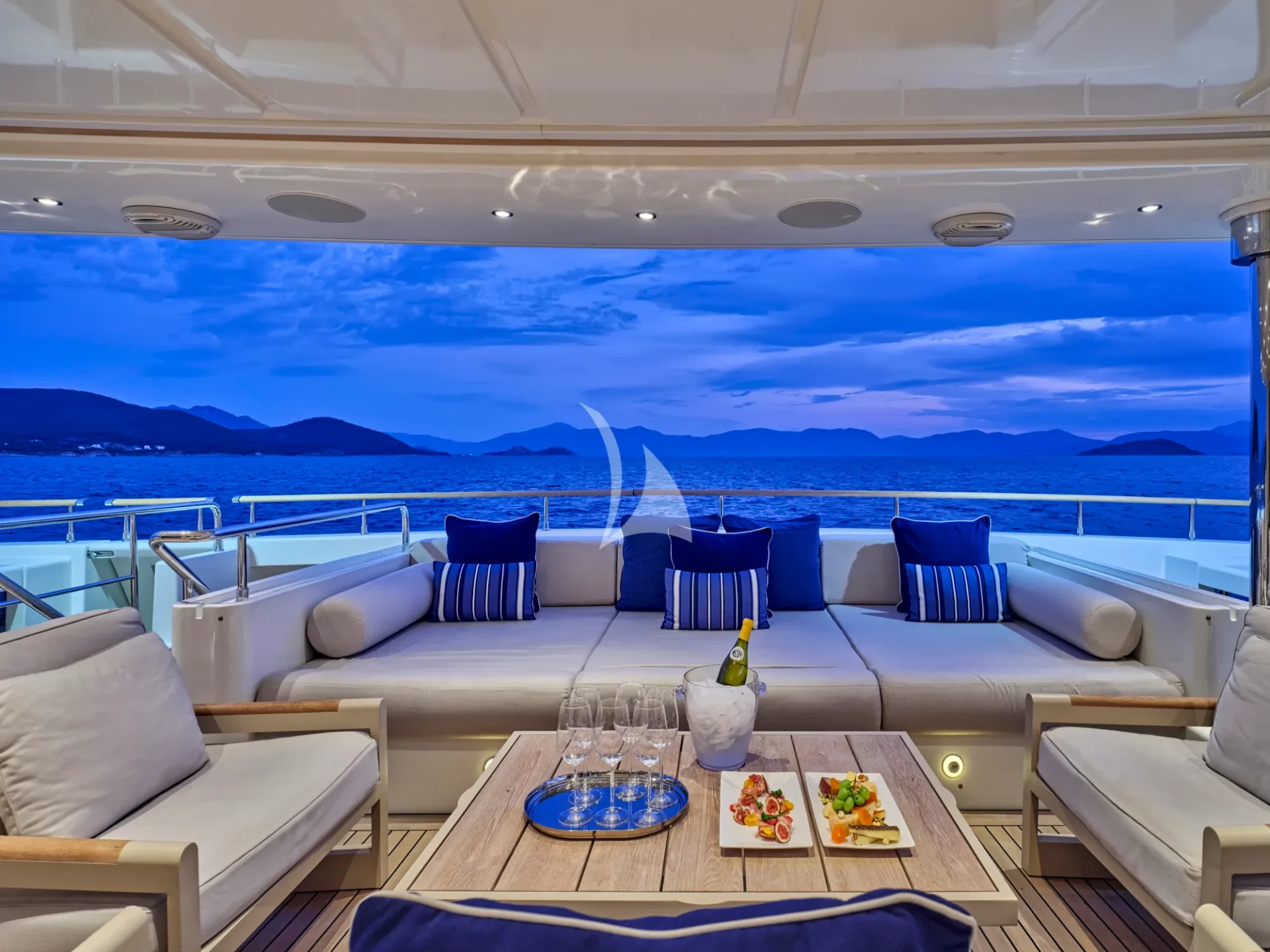 PALATIAL Charter Yacht