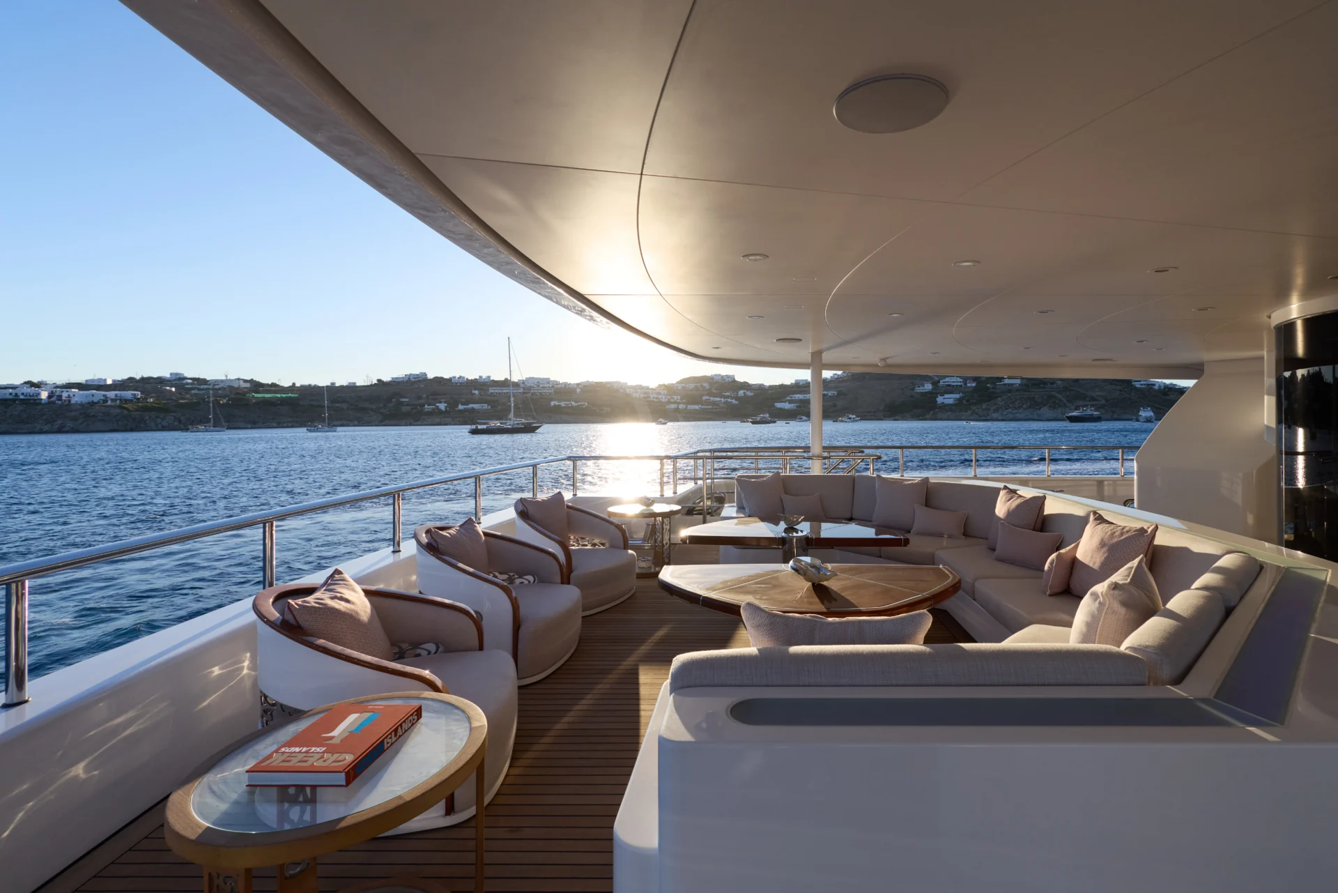 AMARYLLIS Charter Yacht
