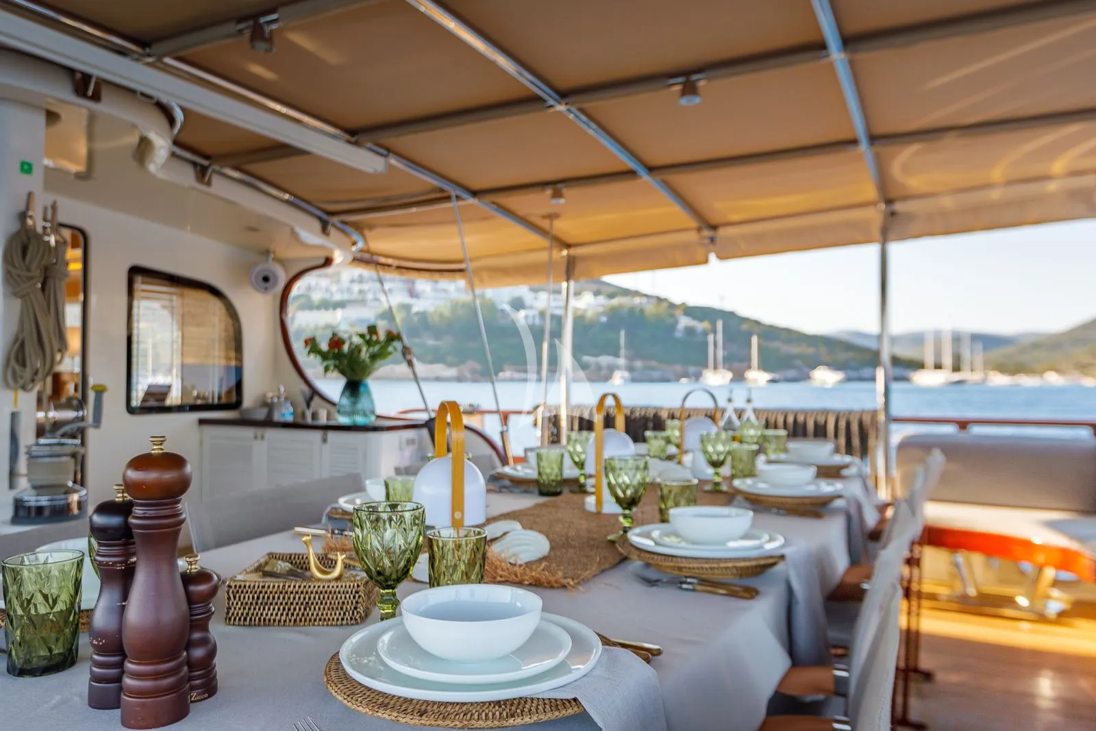 ZELDA Charter Yacht