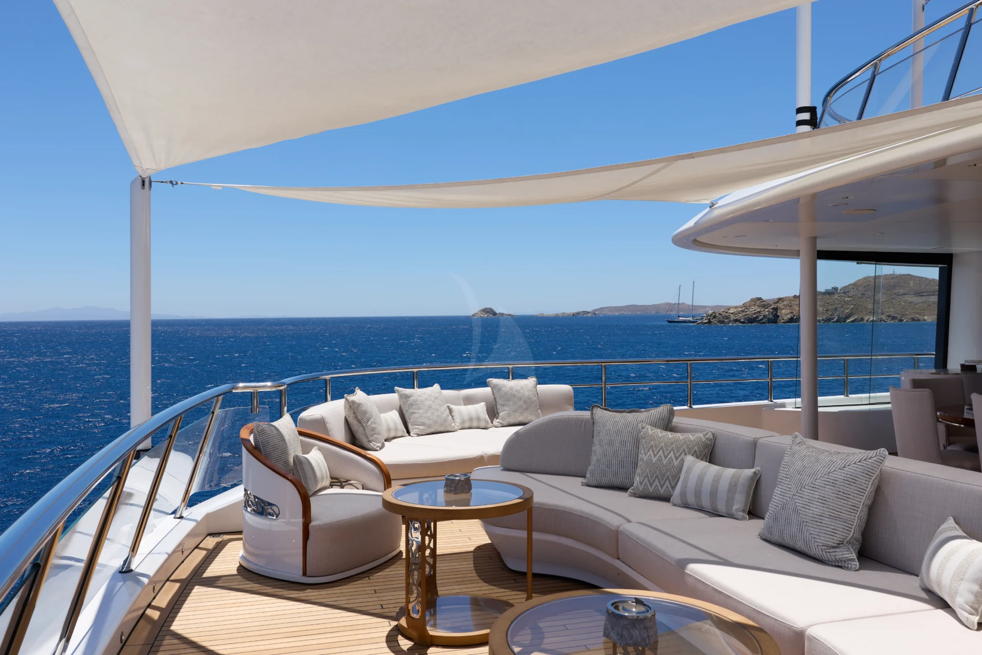 AMARYLLIS Charter Yacht
