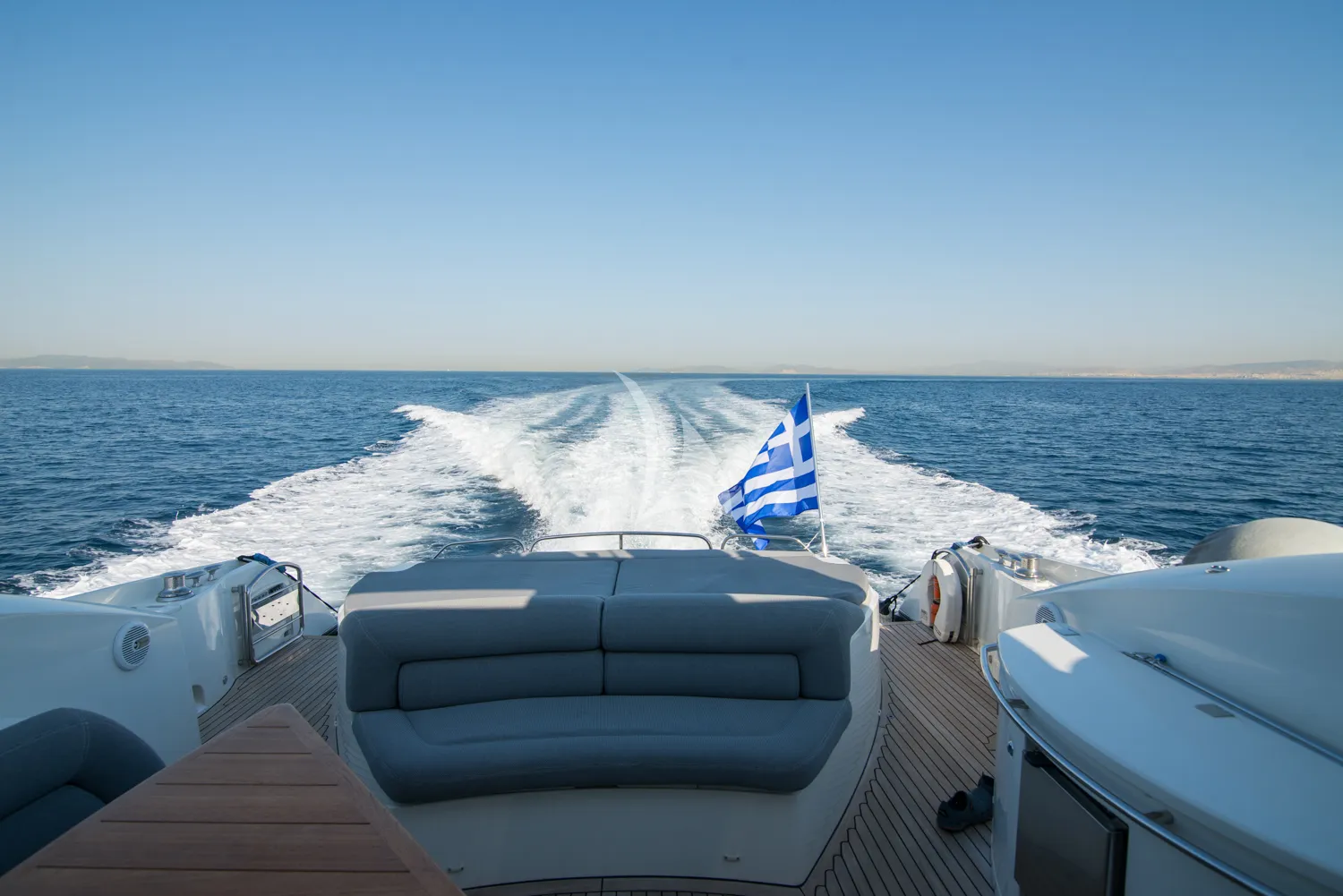 ELENTARI Charter Yacht