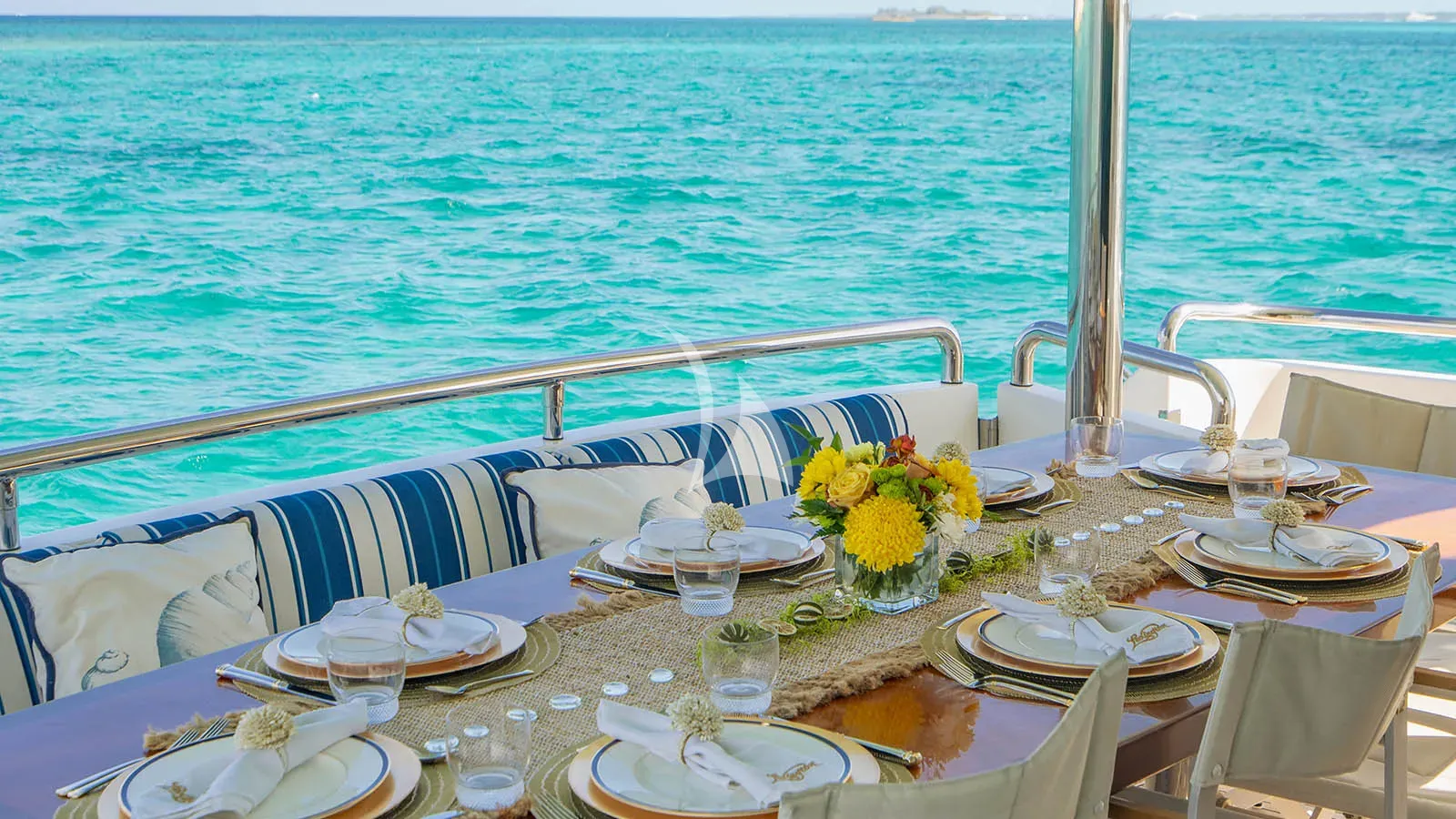 LEXINGTON Charter Yacht