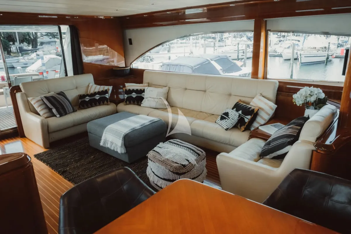 MAGIC SIX Charter Yacht