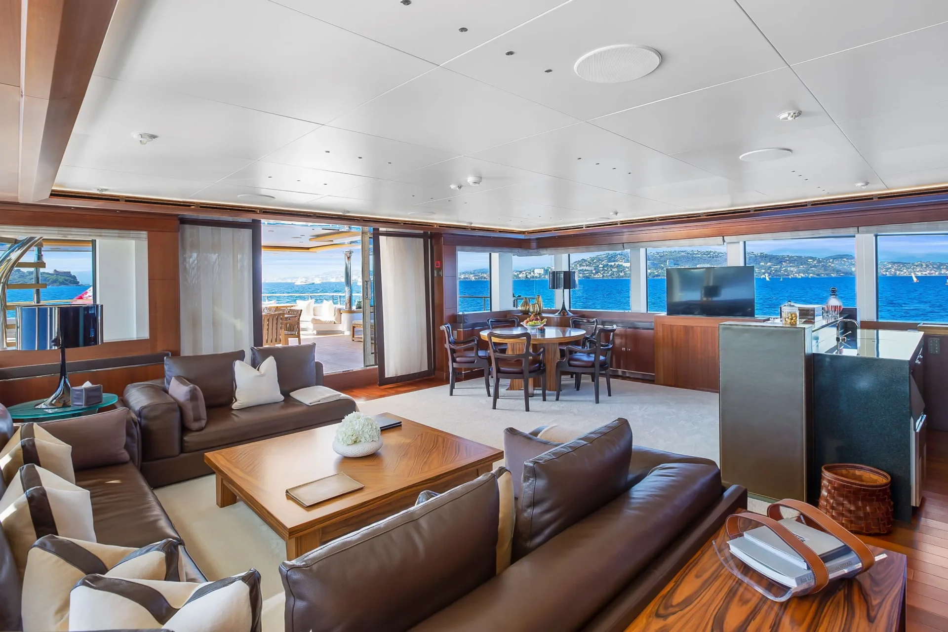 MARAYA Charter Yacht