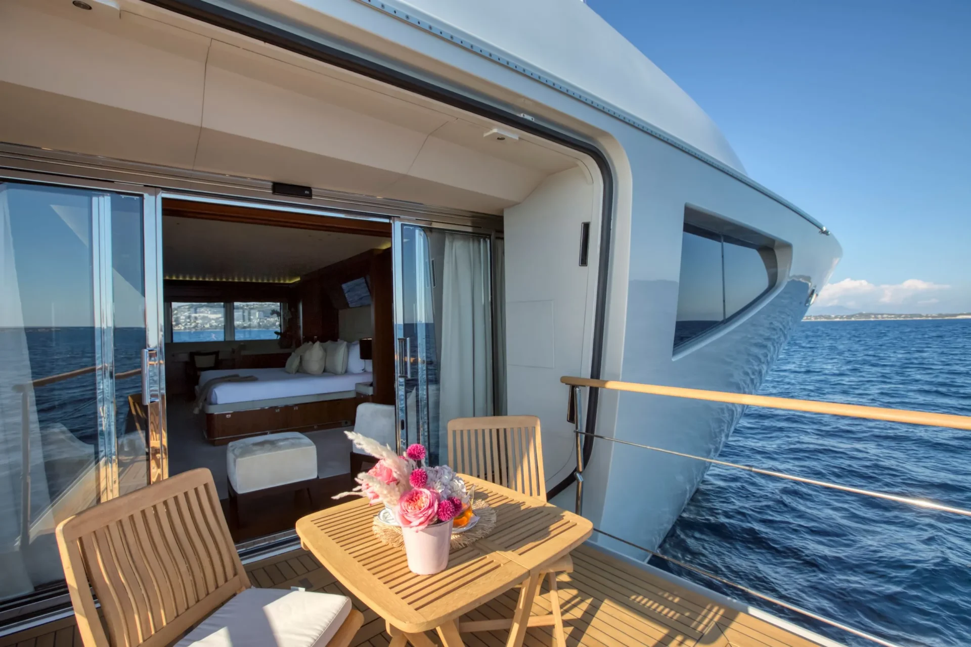 MARAYA Charter Yacht
