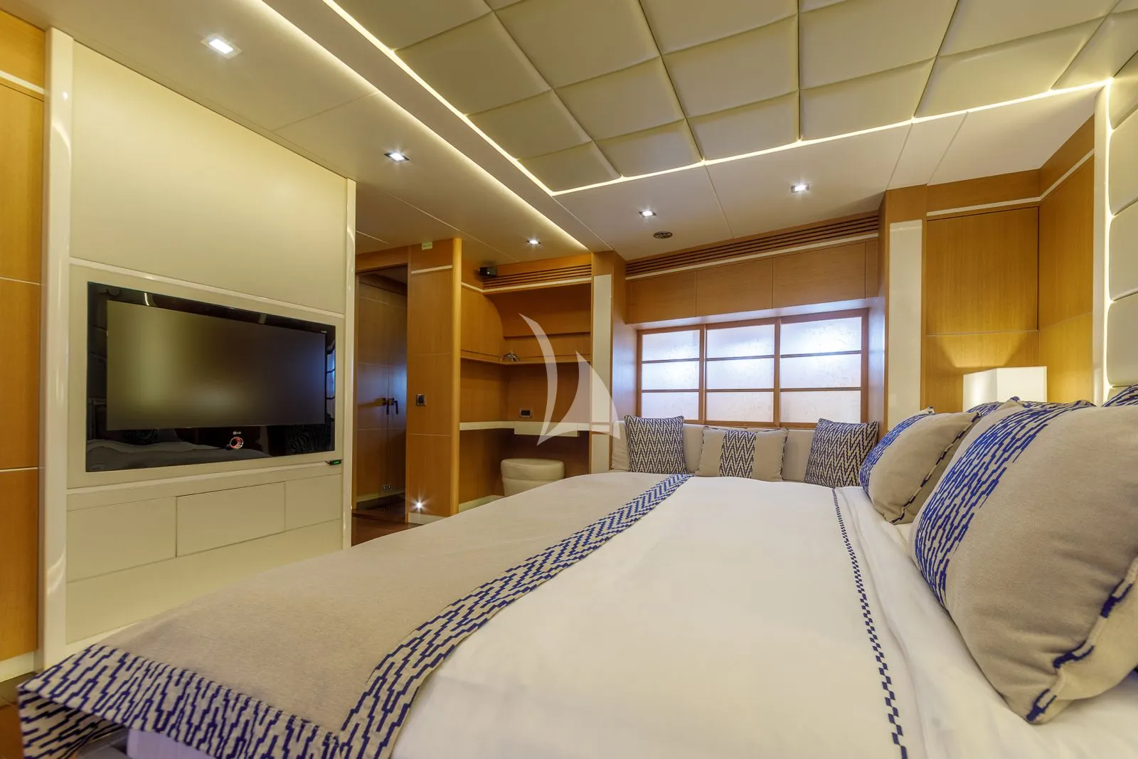 ZELDA Charter Yacht