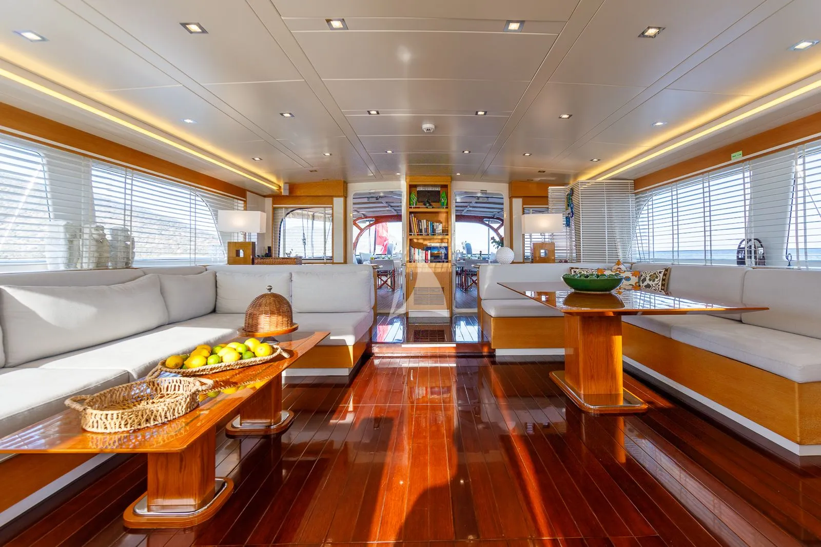 ZELDA Charter Yacht